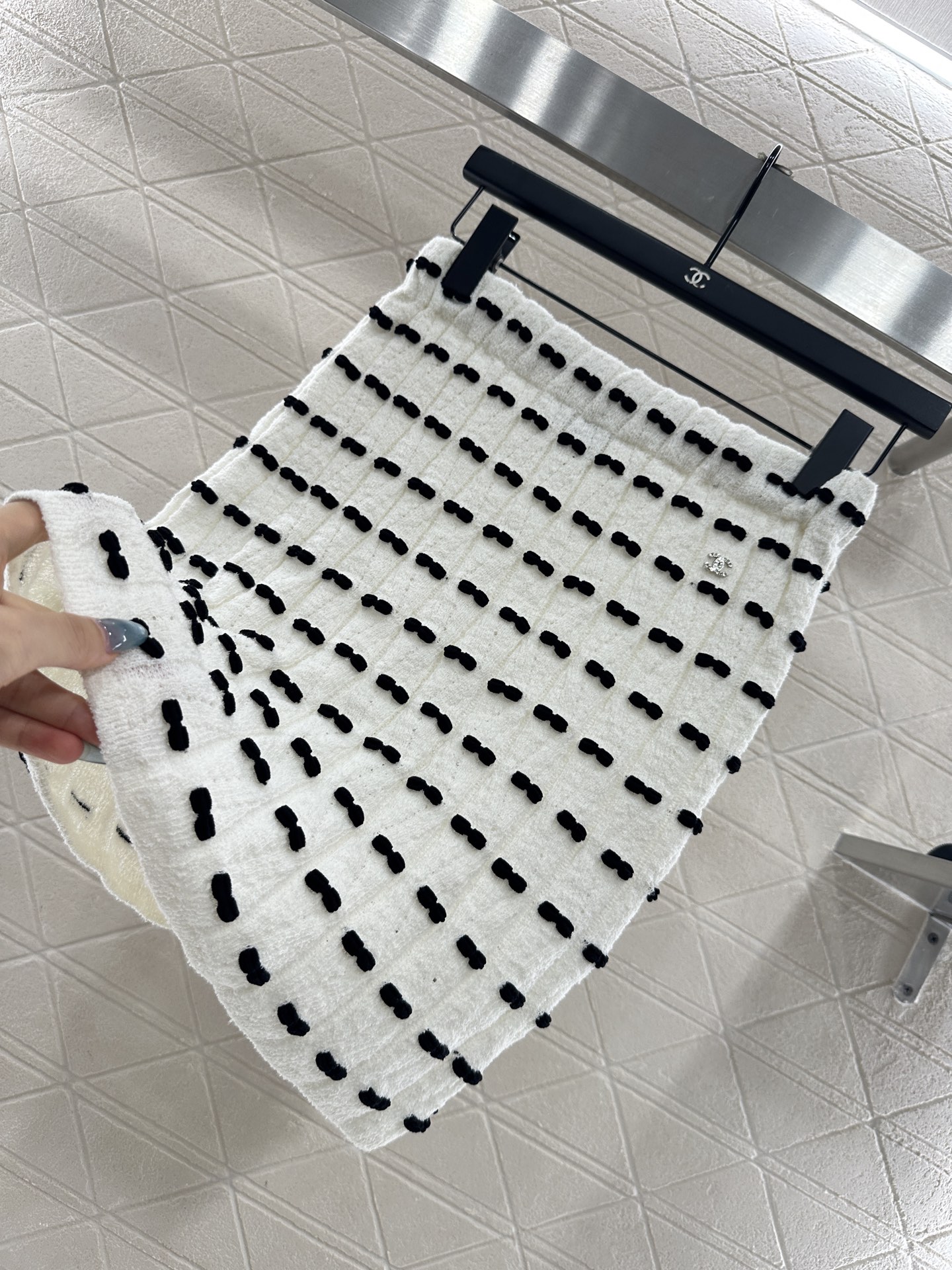 ♥Chane*♥2025新品上架 蝴蝶结针织短裙定制YB羊毛纱线织造，质感高级舒适，高腰弹力直筒半裙剪裁