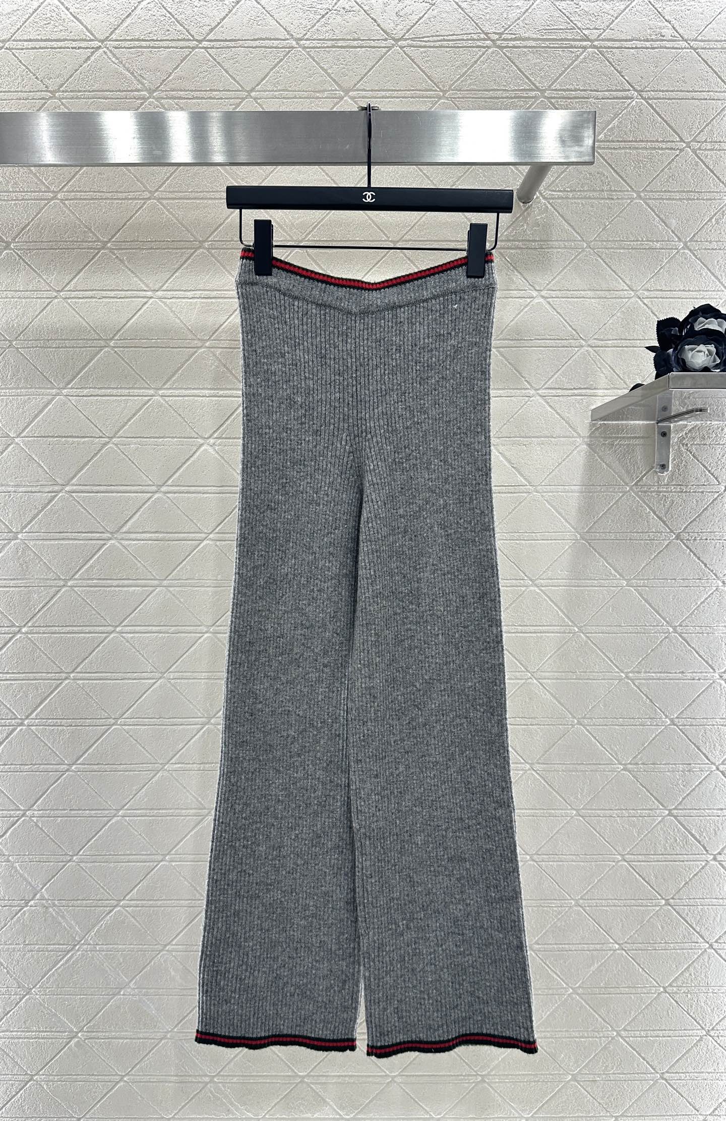 ♥Gucc*♥2025新品上架 撞色口袋针织开衫长裤套装定制YB羊毛纱线织造，质感高级，舒适柔软，V领针