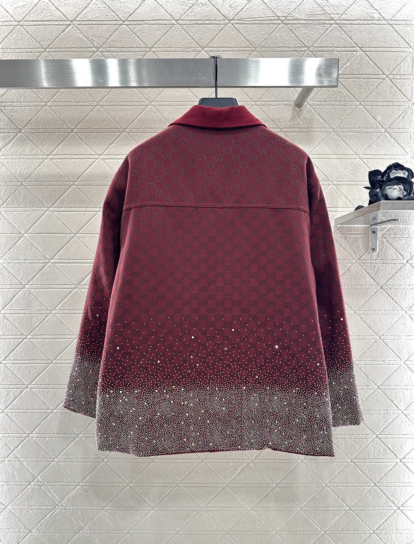 ♥Gucc*♥2025新品上架重工烫钻棉服外套短裙套装定制YB进口提花材质，质感高级，挺括有型，翻领廓形