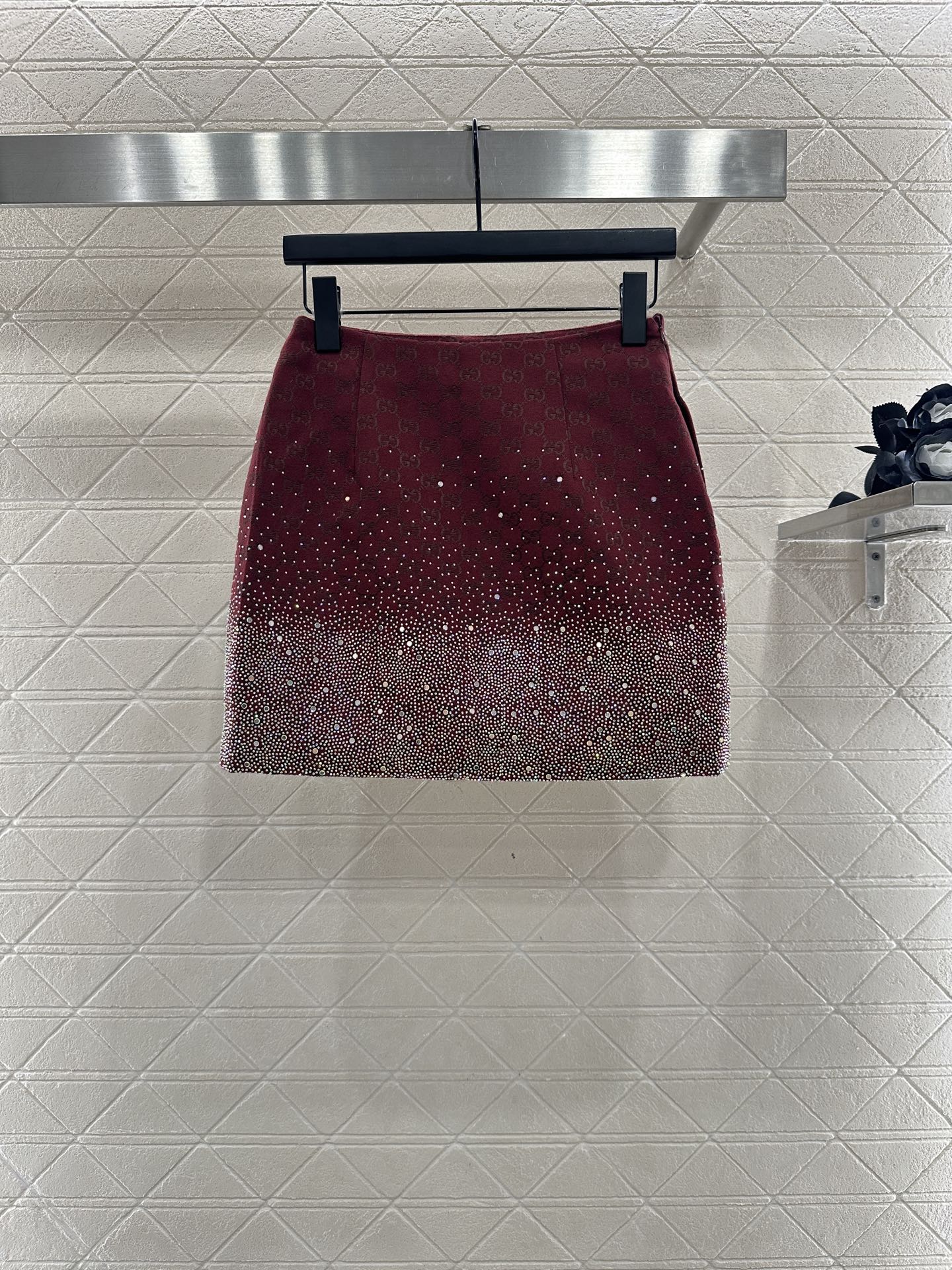 ♥Gucc*♥2025新品上架重工烫钻棉服外套短裙套装定制YB进口提花材质，质感高级，挺括有型，翻领廓形