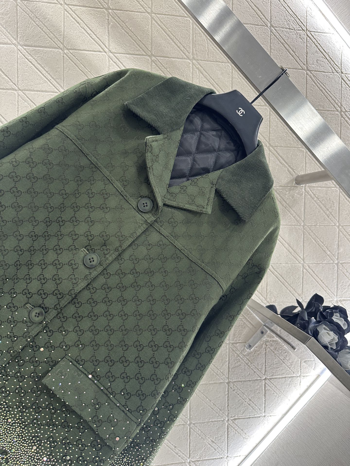 ♥Gucc*♥2025新品上架重工烫钻棉服外套短裙套装定制YB进口提花材质，质感高级，挺括有型，翻领廓形