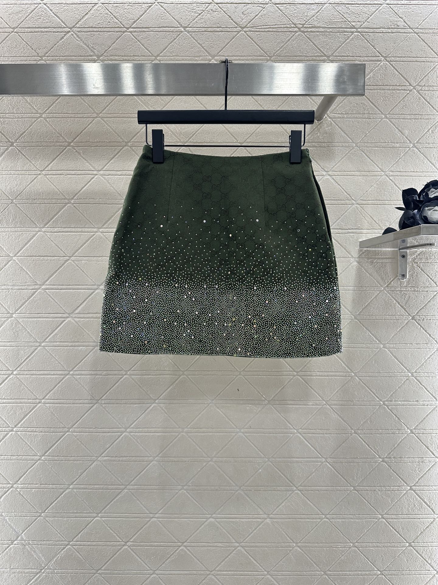 ♥Gucc*♥2025新品上架重工烫钻棉服外套短裙套装定制YB进口提花材质，质感高级，挺括有型，翻领廓形