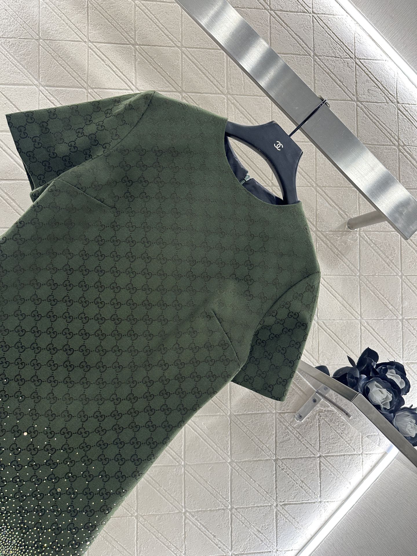 ♥Gucc*♥2025新品上架 重工烫钻提花连衣裙定制YB进口提花材质，质感高级，挺括有型，圆领短袖连衣