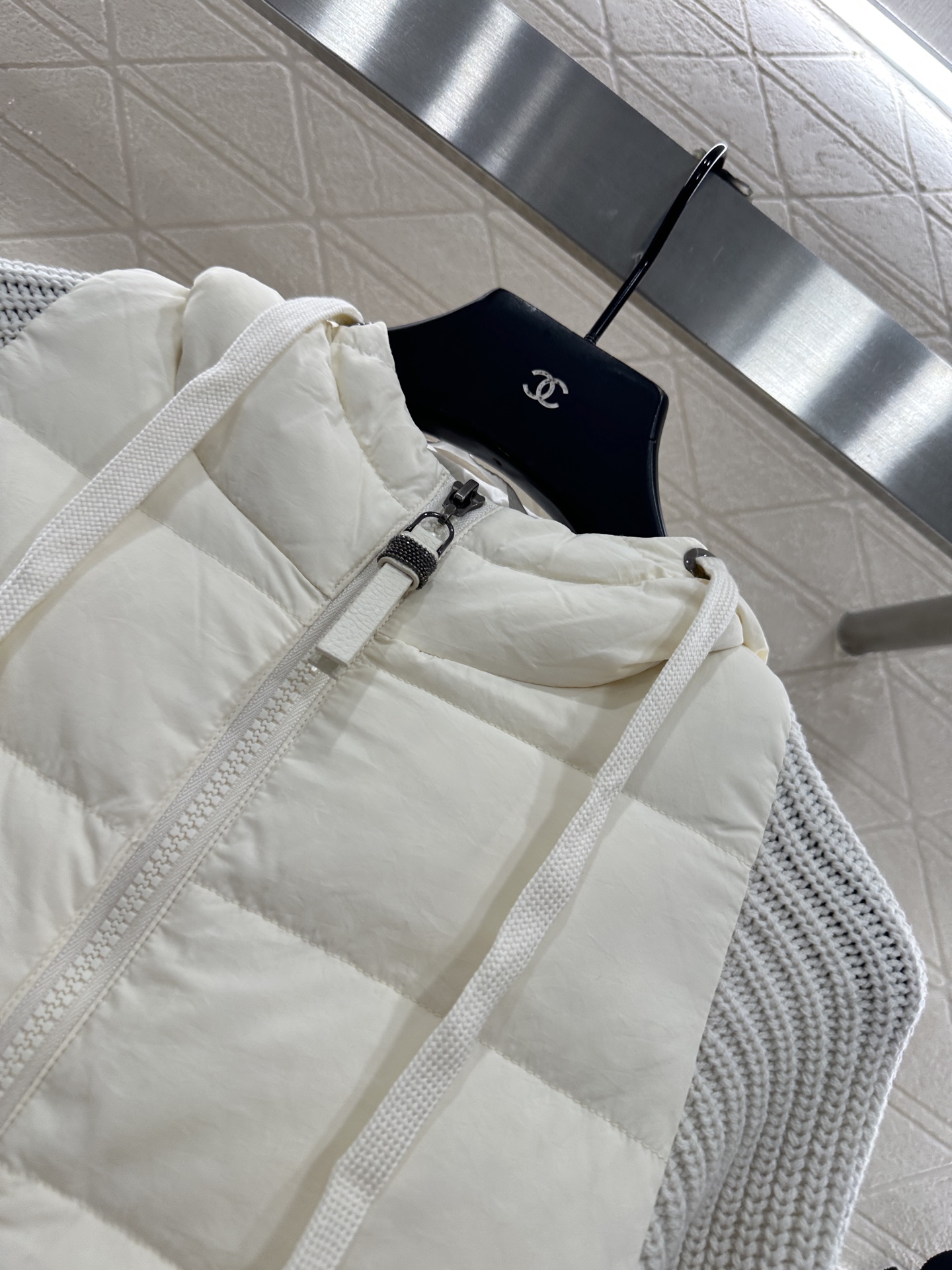 ♥BC*♥2025新品上架 针织拼接连帽羽绒外套定制YB进口防风防水尼龙材质，其工艺还原升级材质，提升秋