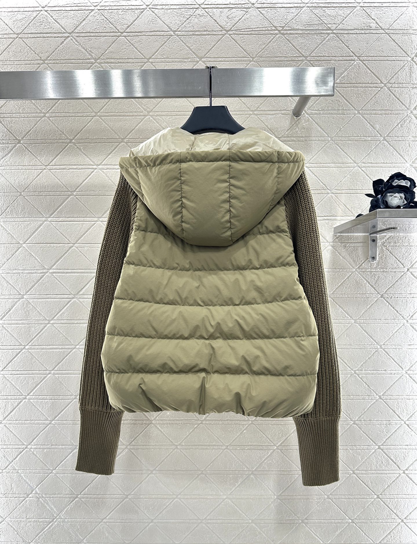 ♥BC*♥2025新品上架 针织拼接连帽羽绒外套定制YB进口防风防水尼龙材质，其工艺还原升级材质，提升秋