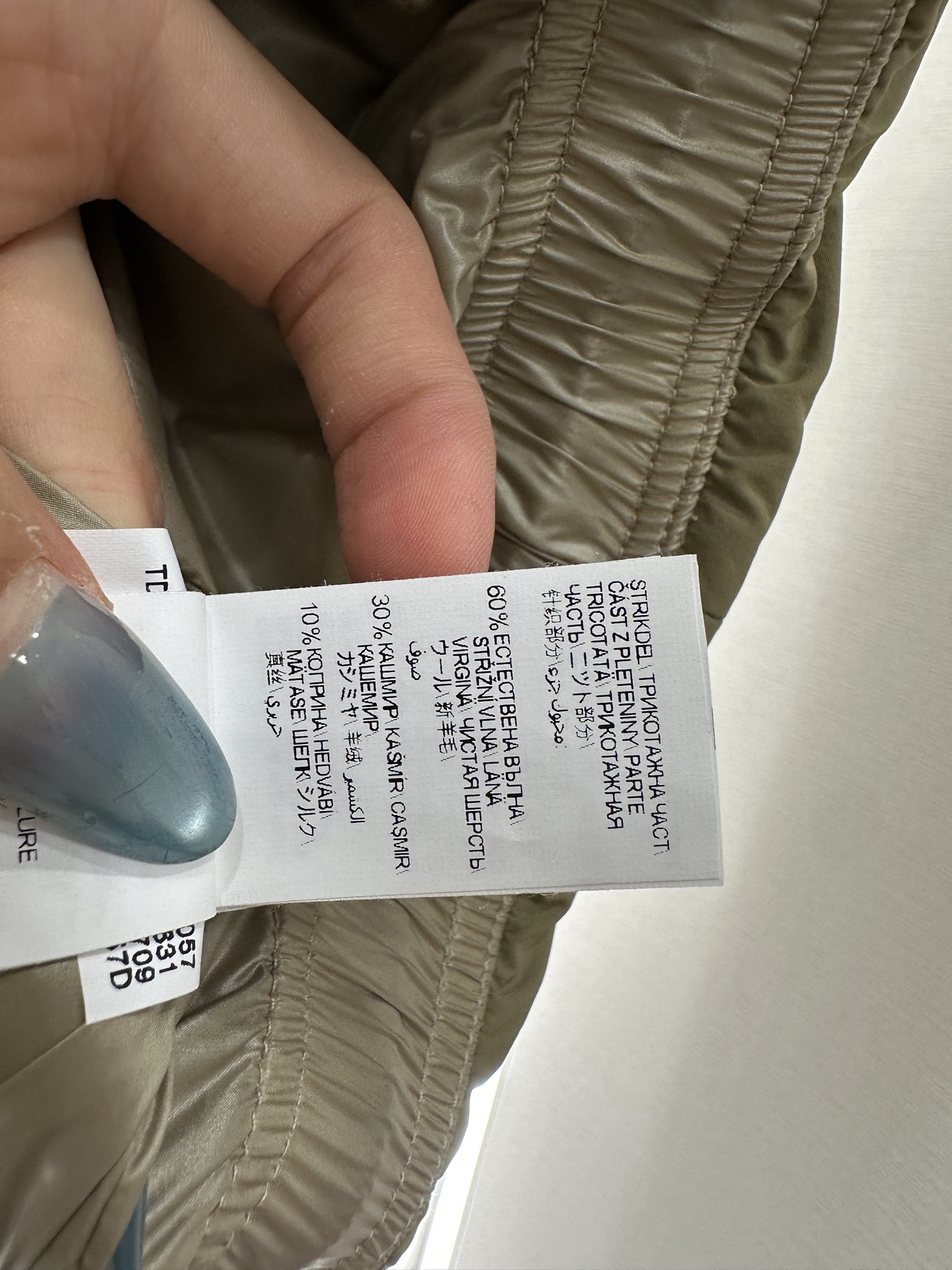 ♥BC*♥2025新品上架 针织拼接连帽羽绒外套定制YB进口防风防水尼龙材质，其工艺还原升级材质，提升秋