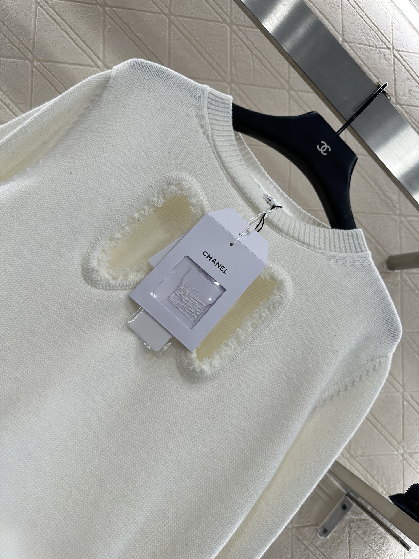 ♥Chane*♥2025新品上架 圆领镂空蝴蝶结针织长袖定制YB羊毛纱线织造，亲肤柔软，透气舒适，常规套