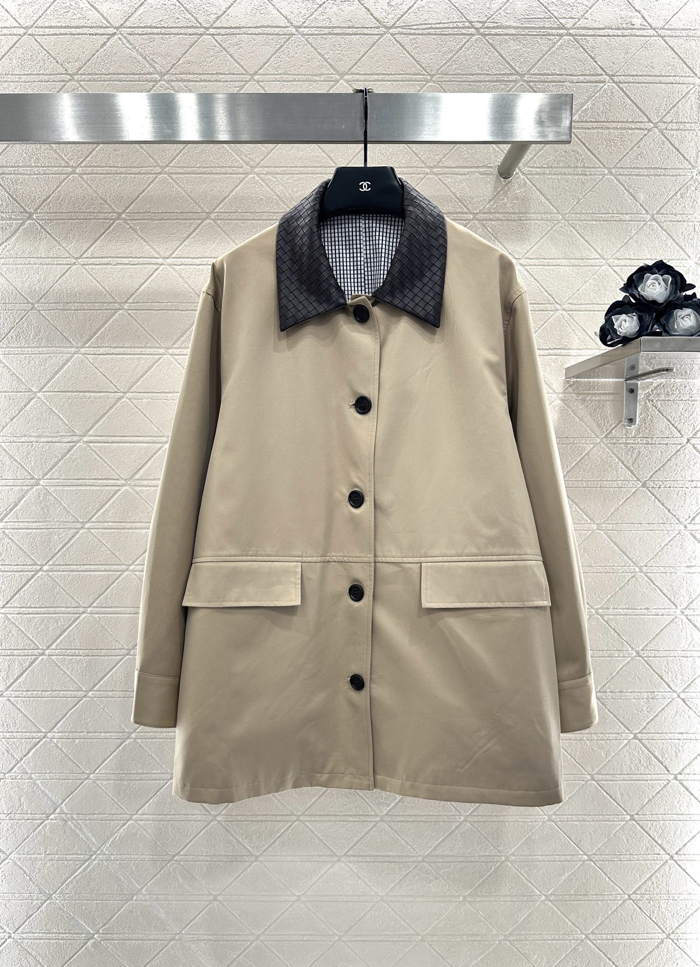 ♥*Bv♥2025新品上架 编织领风衣外套定制YB斜纹全棉风衣材质，质感细腻，垂感十足，纽扣开襟中长外套