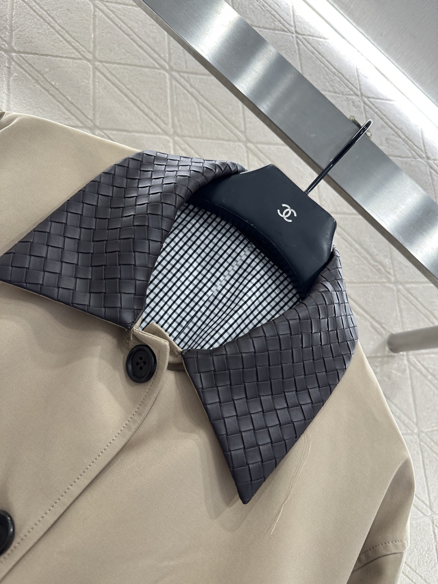 ♥*Bv♥2025新品上架 编织领风衣外套定制YB斜纹全棉风衣材质，质感细腻，垂感十足，纽扣开襟中长外套