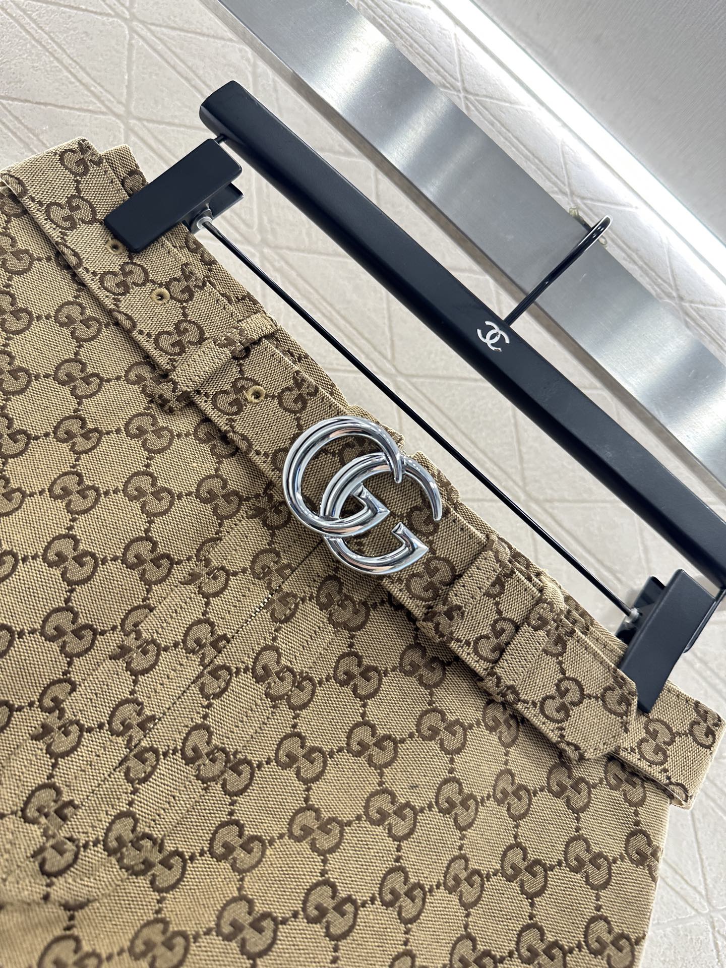 ♥Gucc*♥2025新品上架 提花腰带短裙定制YB进口提花材质，质感高级，挺括有型，高腰系扣直筒短裙，