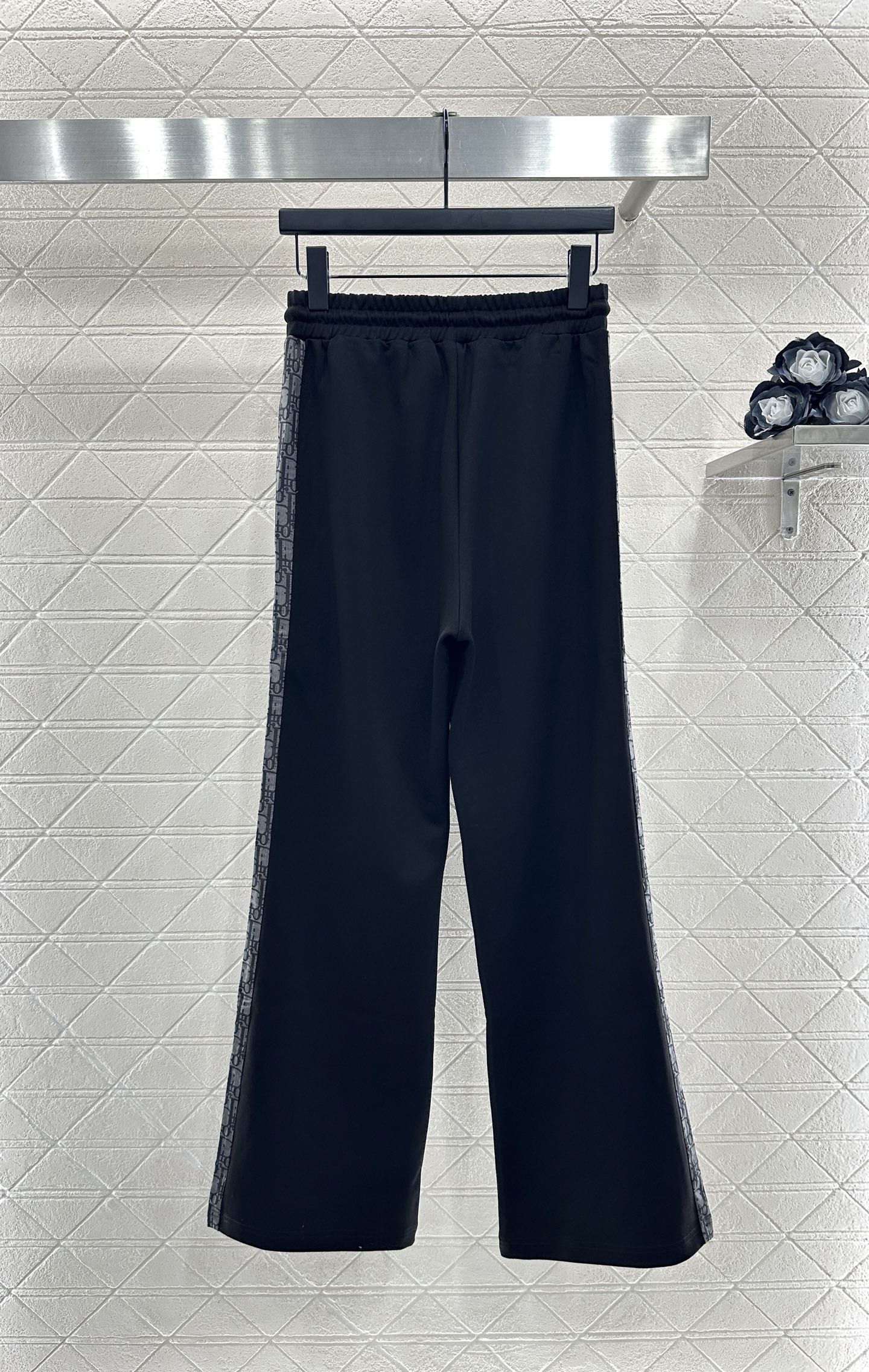 ♥Dio*♥2025新品上架 连帽外套长裤套装定制YB进口天丝棉材质，质感光泽，舒适垂顺，连帽拉链开襟外