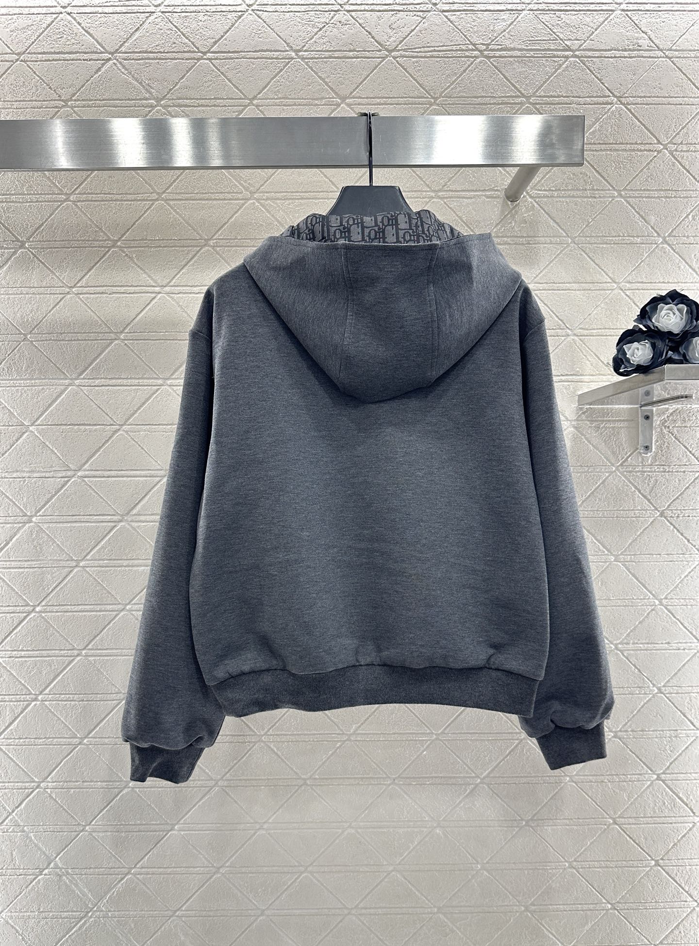 ♥Dio*♥2025新品上架 连帽外套长裤套装定制YB进口天丝棉材质，质感光泽，舒适垂顺，连帽拉链开襟外