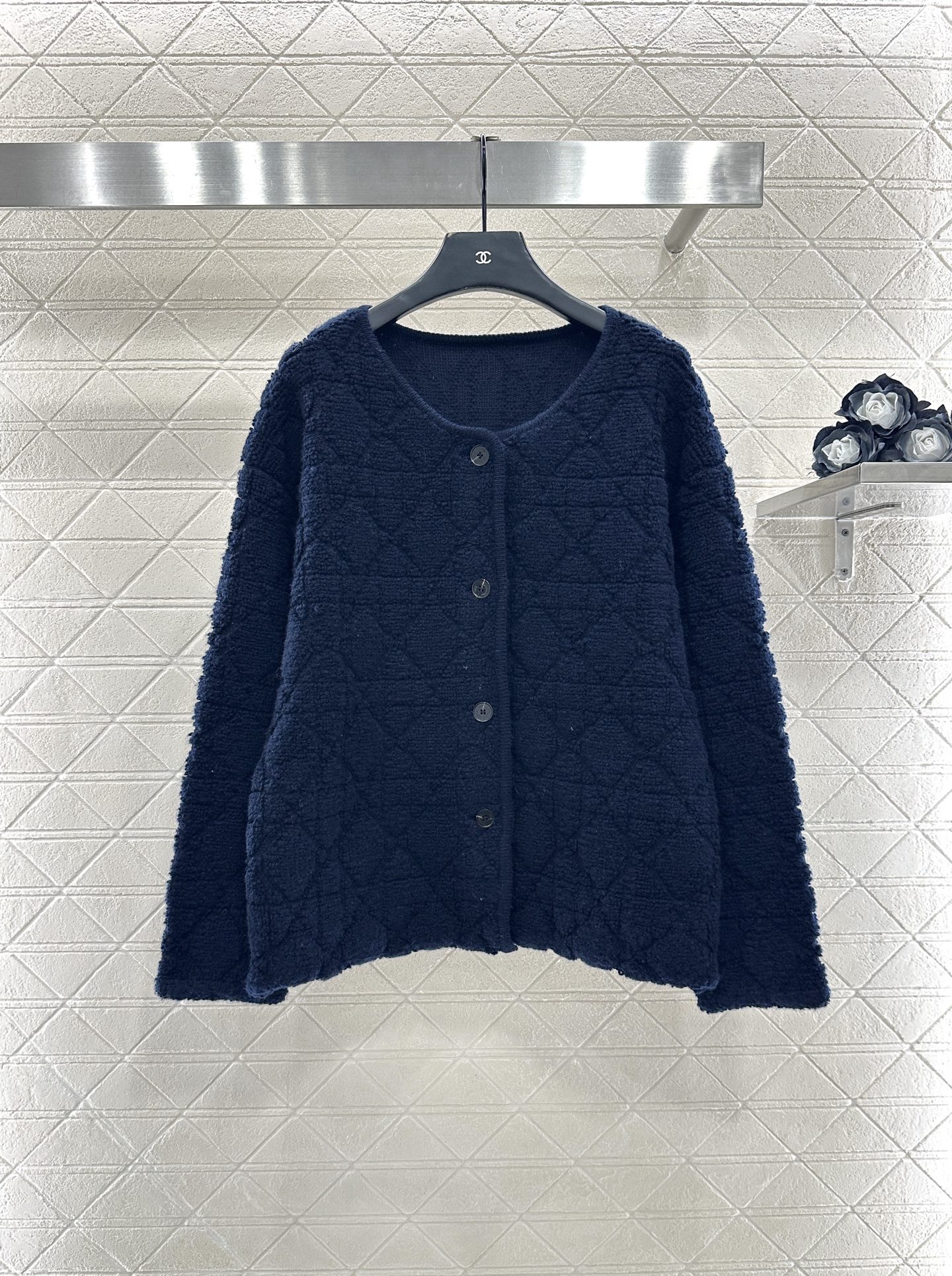 ♥Dio*♥2025新品上架 藤格纹提花开衫外套定制YB羊毛针织材质，舒适保暖，质感上乘，圆领系扣针织开