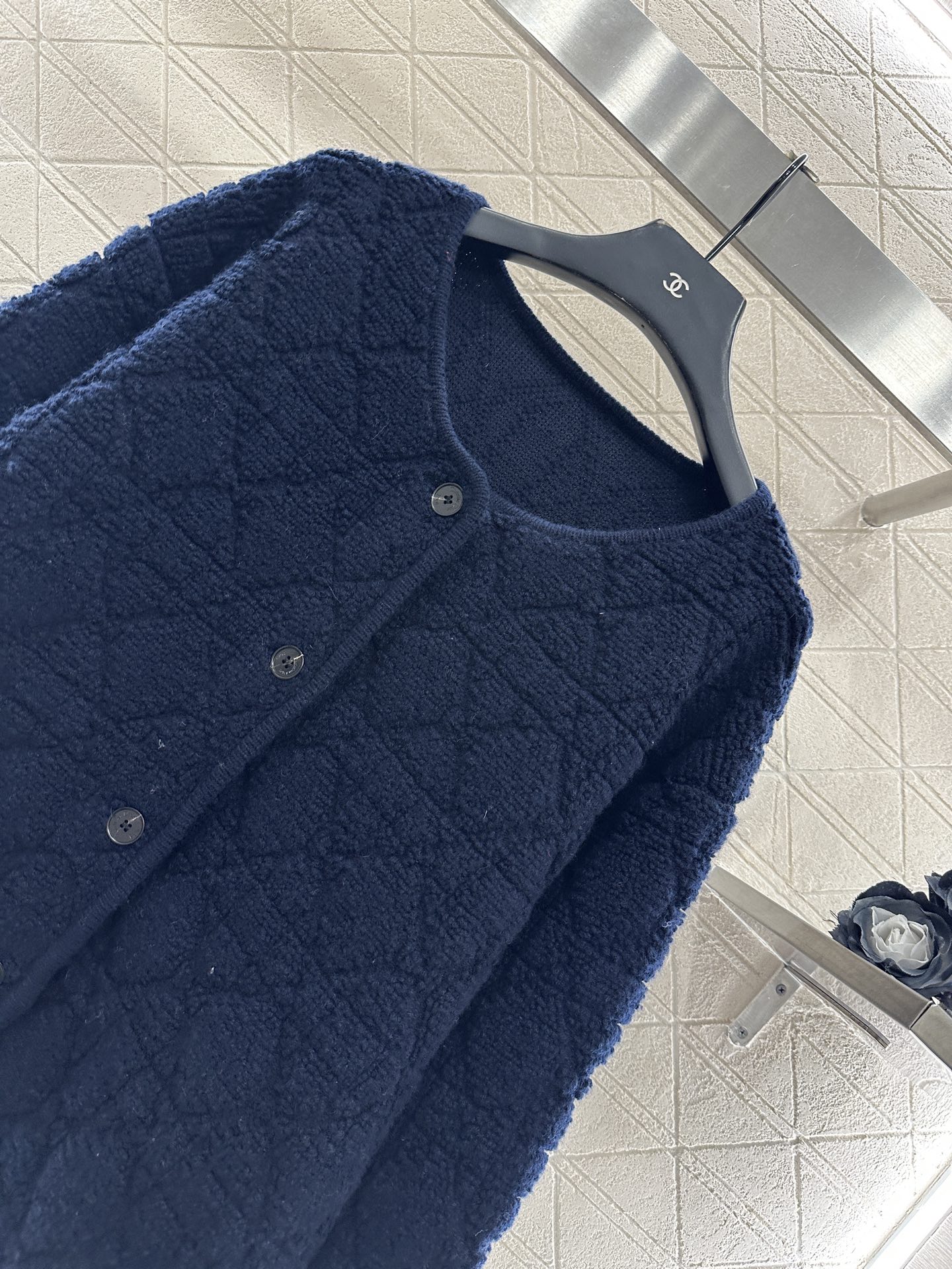 ♥Dio*♥2025新品上架 藤格纹提花开衫外套定制YB羊毛针织材质，舒适保暖，质感上乘，圆领系扣针织开