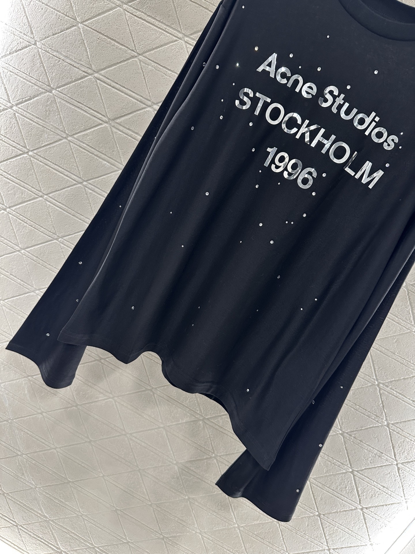 ♥Acne studio*♥2025新品上架 水钻字母长袖上衣定制YB斜纹全棉材质，质感舒适，弹力十足，