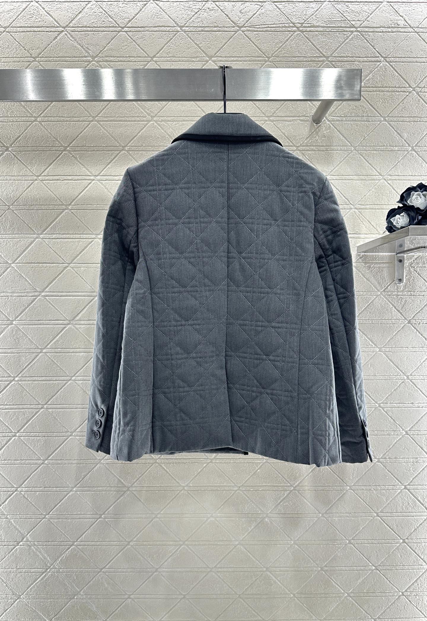 ♥Dio*♥2025新品上架 翻领藤格纹西装棉服定制YB防风防水尼龙材质，羽绒棉填充内里，整件轻盈保暖，