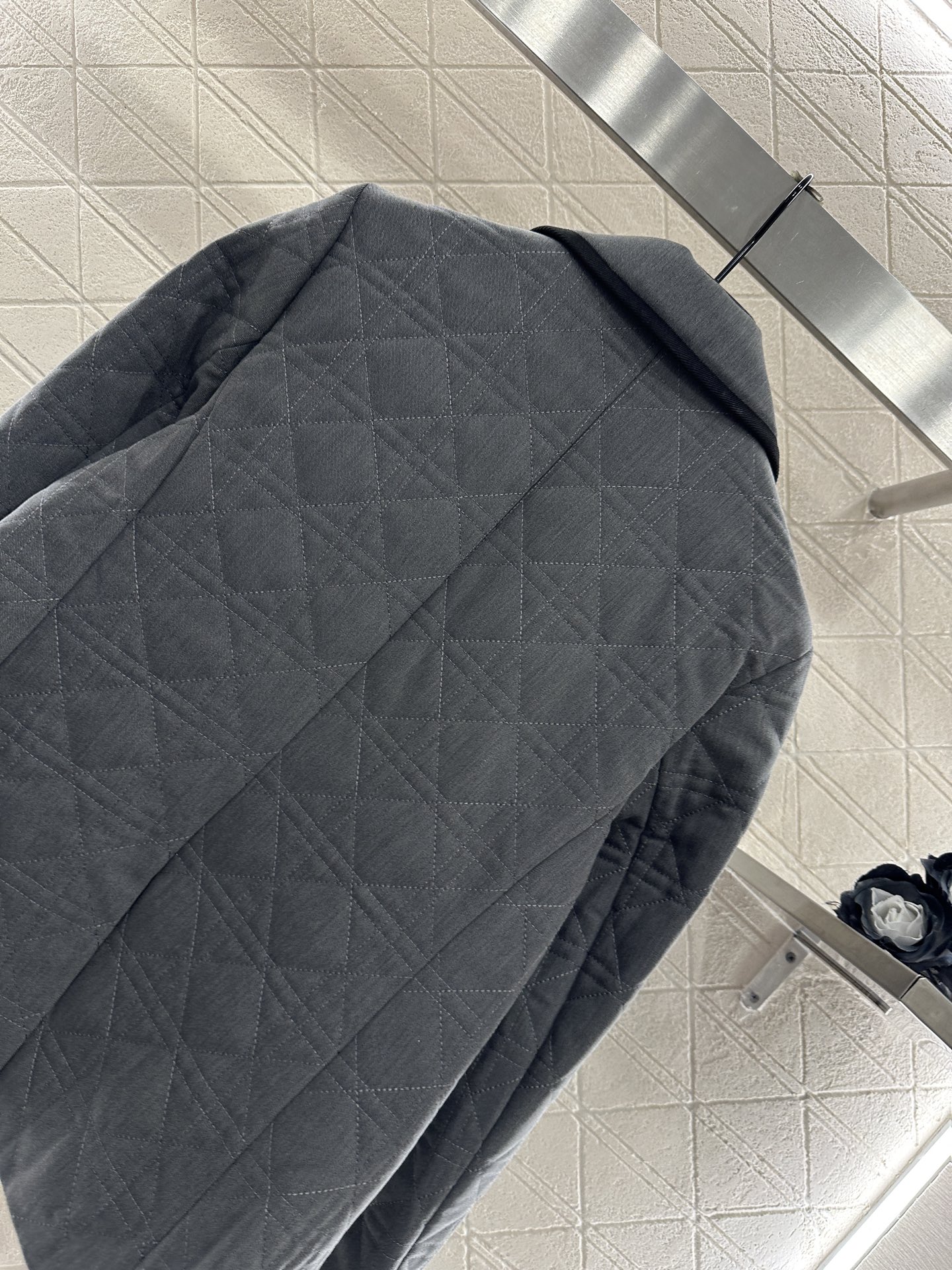 ♥Dio*♥2025新品上架 翻领藤格纹西装棉服定制YB防风防水尼龙材质，羽绒棉填充内里，整件轻盈保暖，