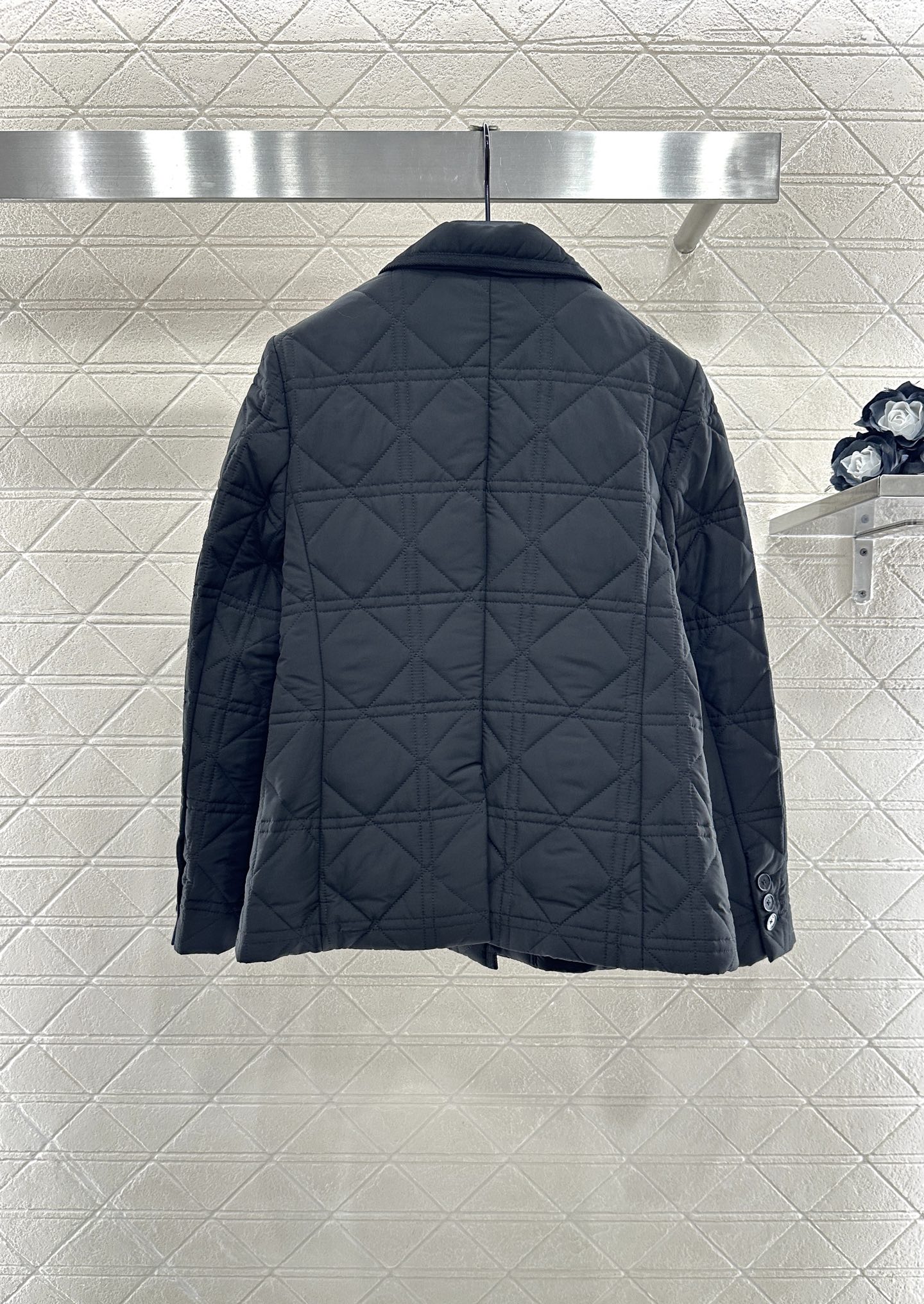 ♥Dio*♥2025新品上架 翻领藤格纹西装棉服定制YB防风防水尼龙材质，羽绒棉填充内里，整件轻盈保暖，