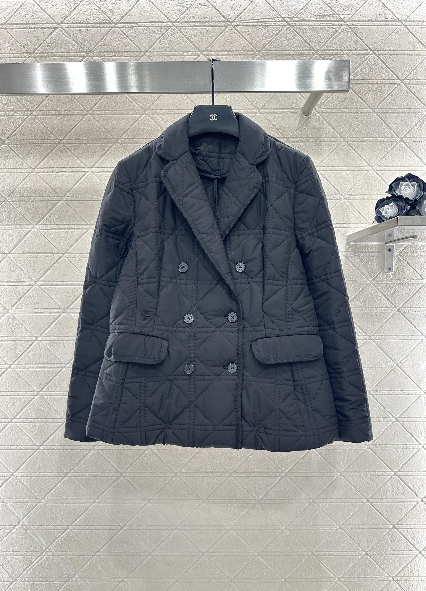 ♥Dio*♥2025新品上架 翻领藤格纹西装棉服定制YB防风防水尼龙材质，羽绒棉填充内里，整件轻盈保暖，