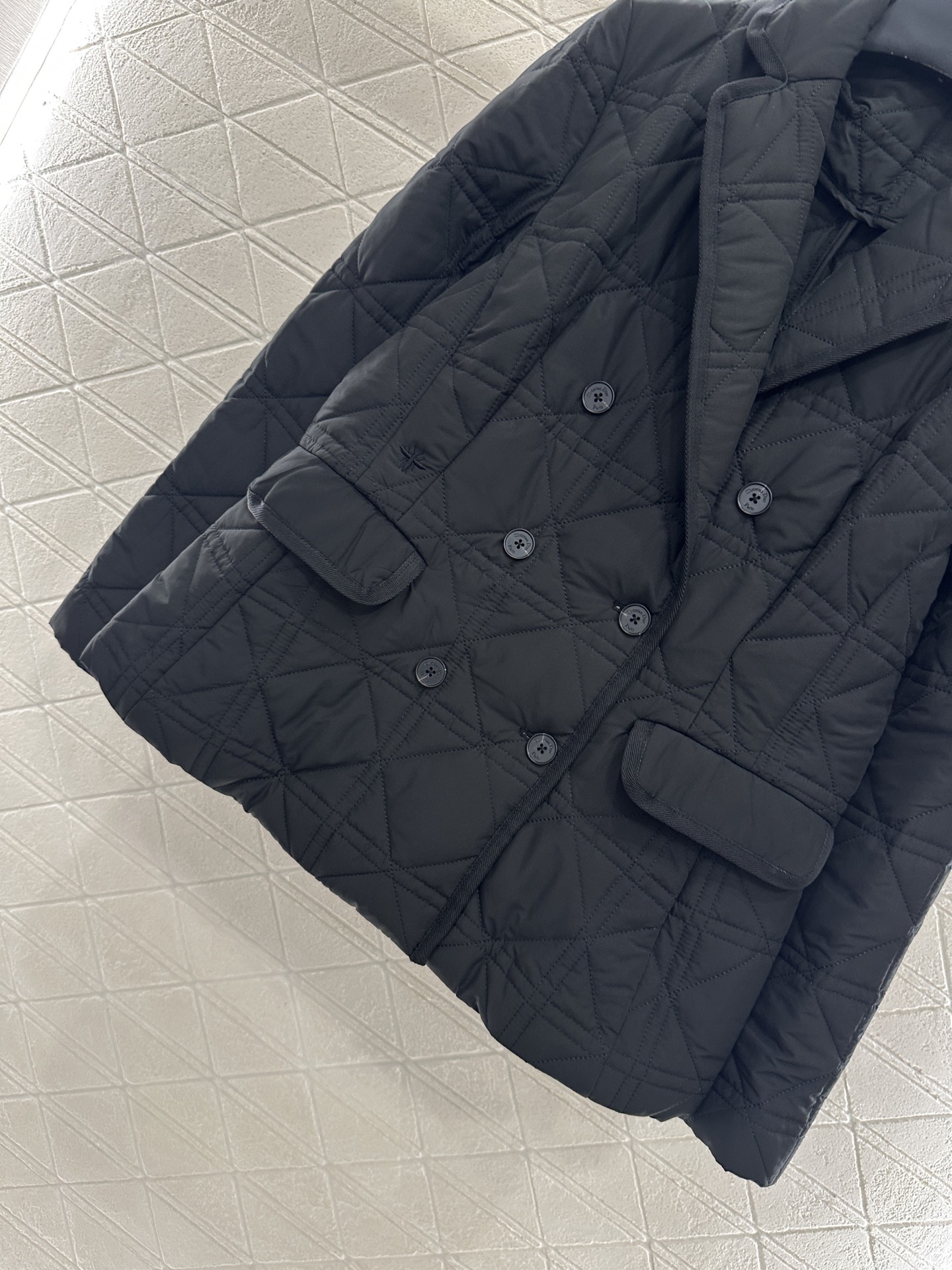 ♥Dio*♥2025新品上架 翻领藤格纹西装棉服定制YB防风防水尼龙材质，羽绒棉填充内里，整件轻盈保暖，