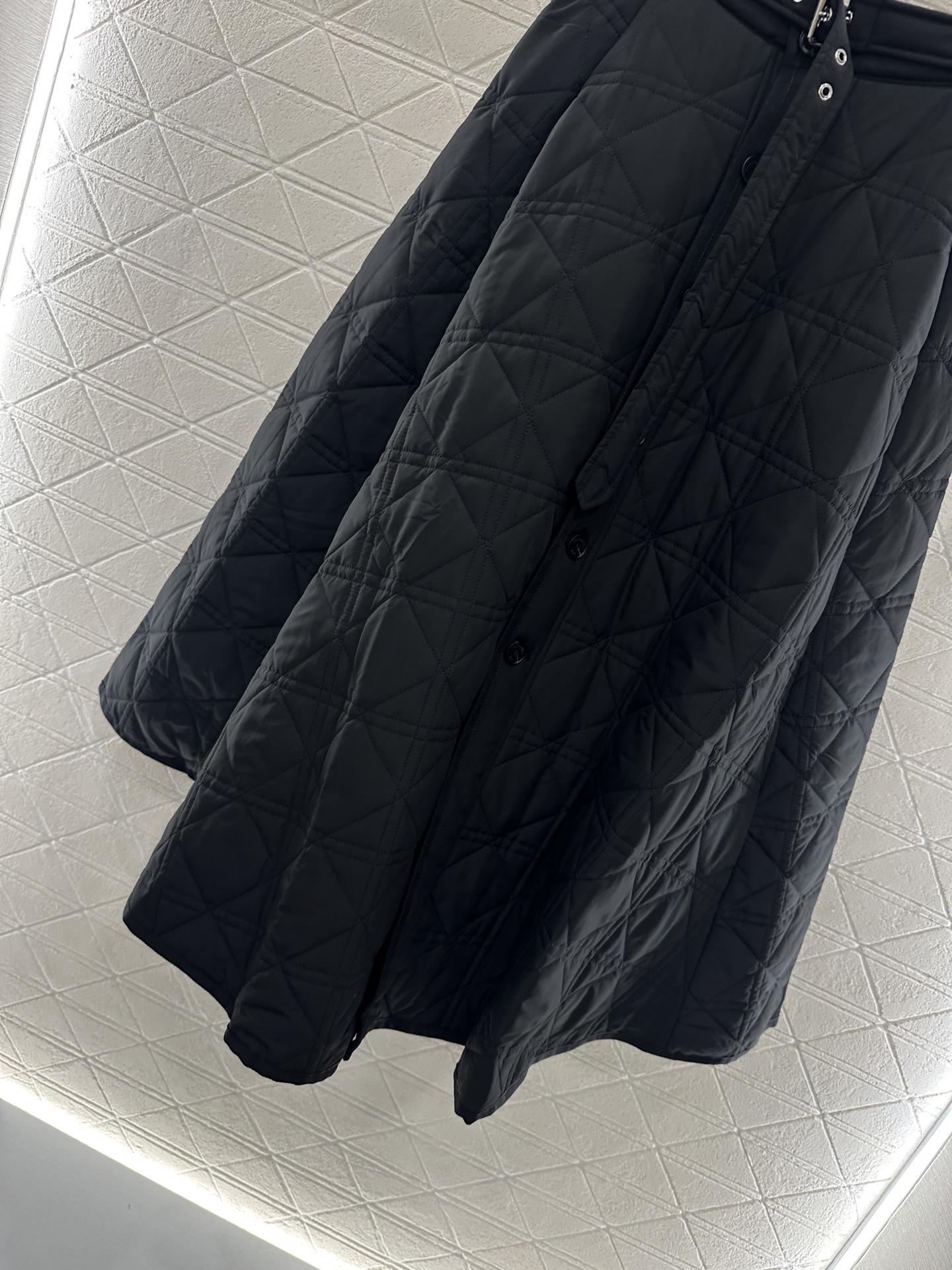 ♥Dio*♥2025新品上架 藤格纹棉服外套半裙套装定制YB防风防水尼龙材质，羽绒棉填充内里，整件轻盈保