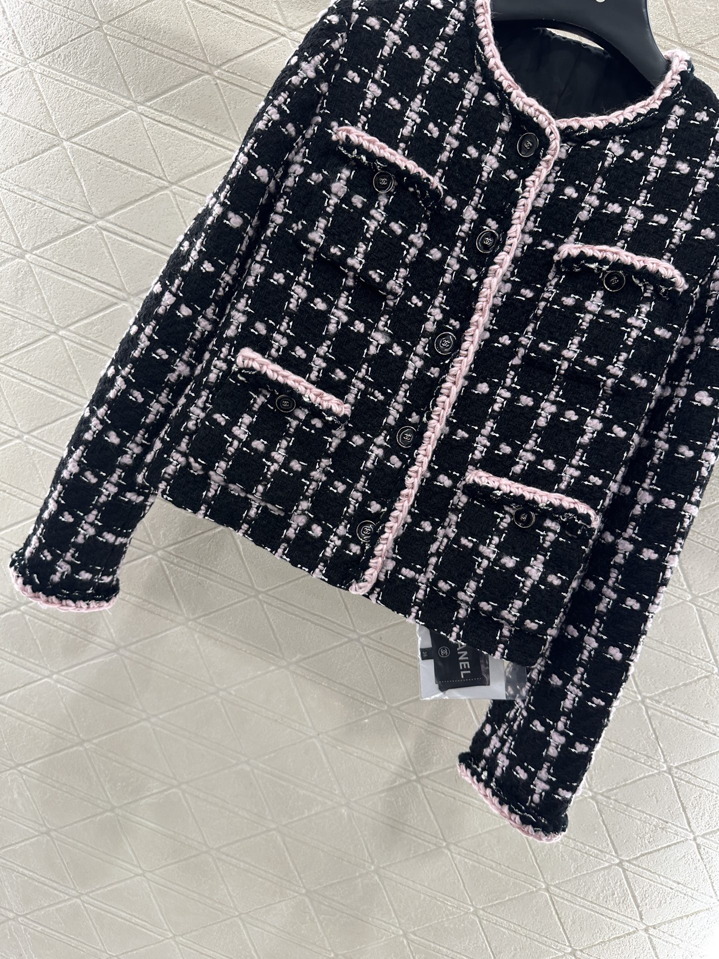 ♥Chane*♥2025新品上架 粗纺捆边洋装外套定制YB进口粗纺羊毛呢材质，肌理明显，毛料肉眼可见 ，