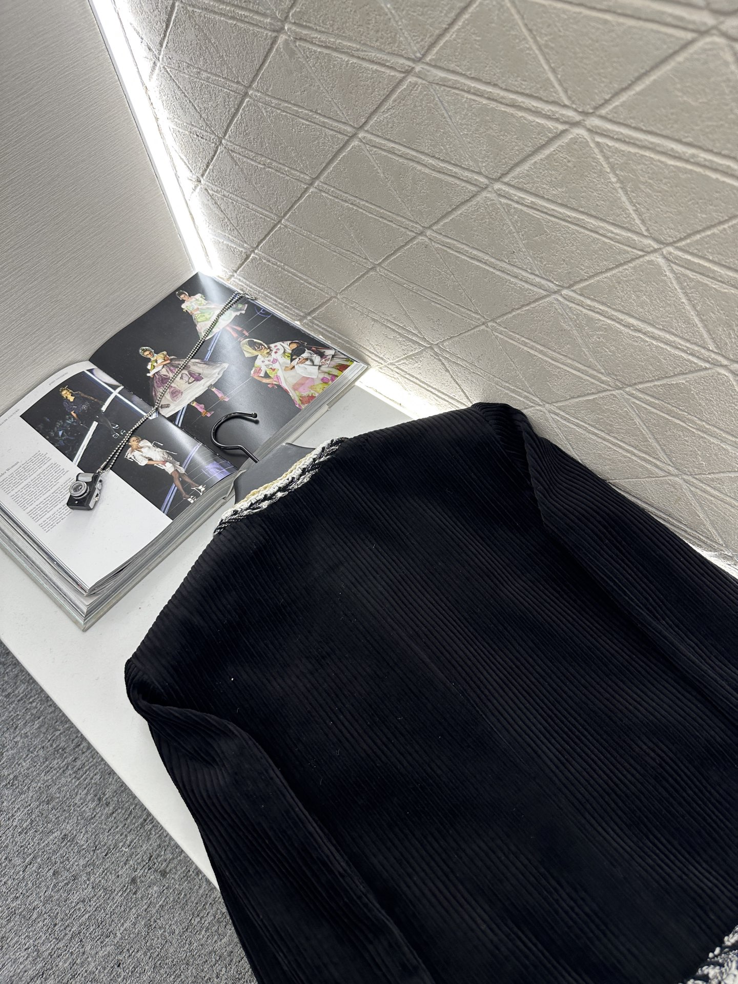 ♥Chane*♥2025新品上架 撞色捆边灯芯绒洋装外套定制YB进口灯芯绒材质，肌理明显，质感上乘，圆领