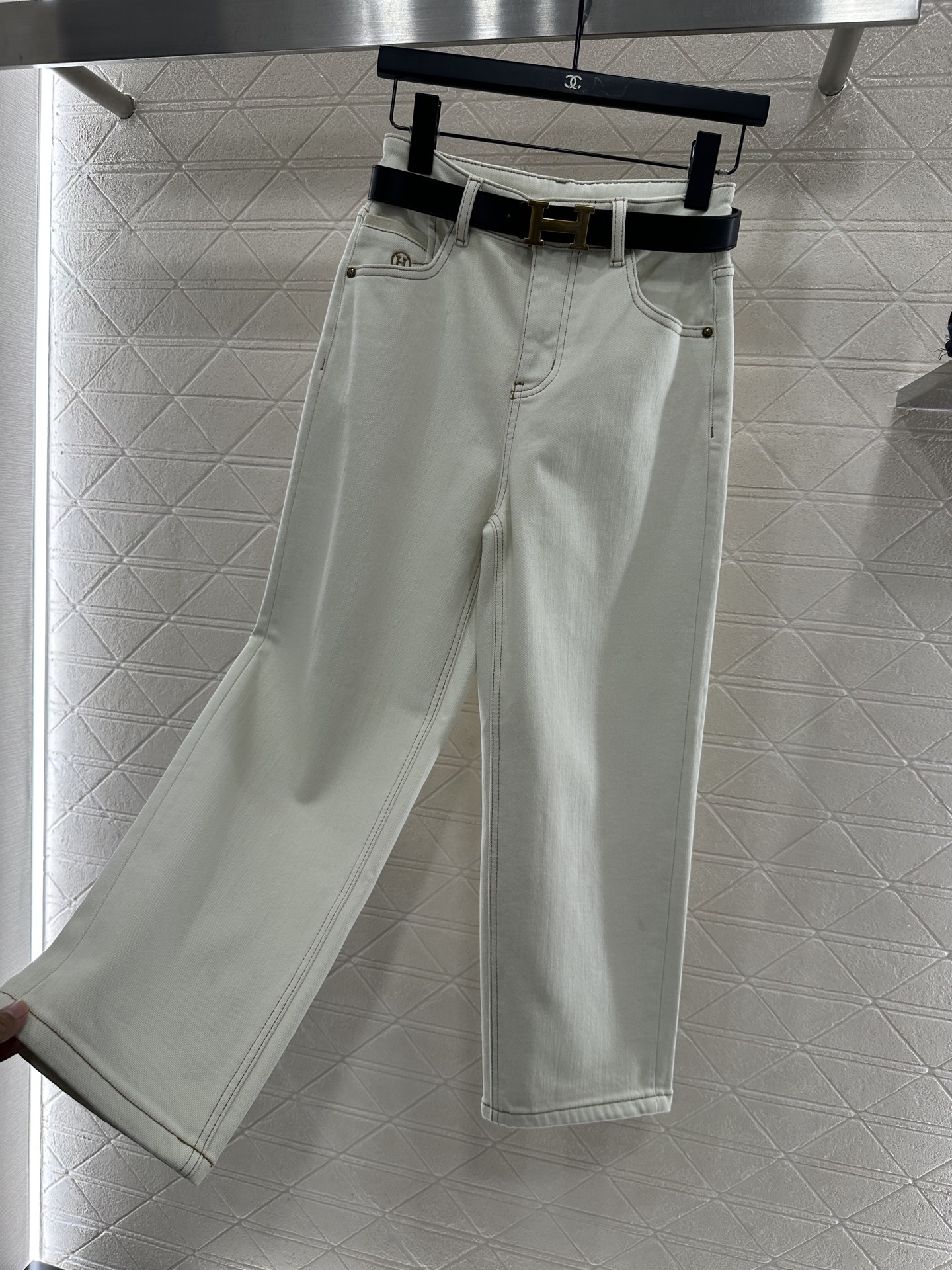 ♥Herme*♥2025新品上架 直筒腰带加绒牛仔裤定制YB斜纹棉牛仔材质，面料柔软舒适，透气性好，反复