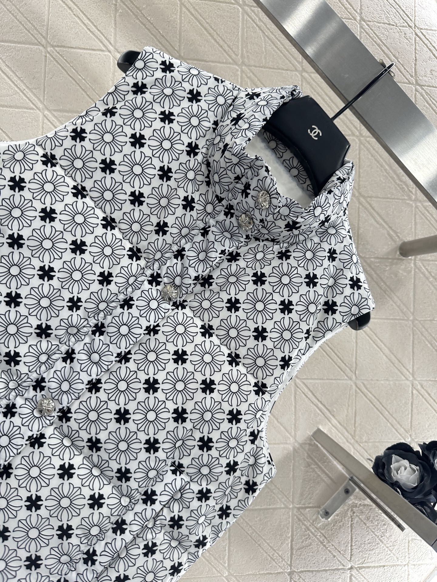 ♥Chrome heart*♥2025新品上架 十字架印花棉服马甲定制YB防风防水尼龙材质，羽绒棉填充内