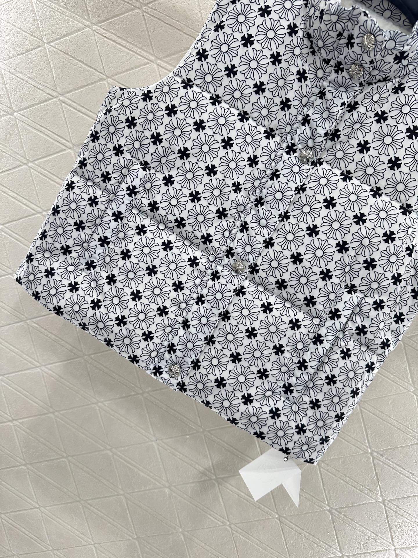 ♥Chrome heart*♥2025新品上架 十字架印花棉服马甲定制YB防风防水尼龙材质，羽绒棉填充内