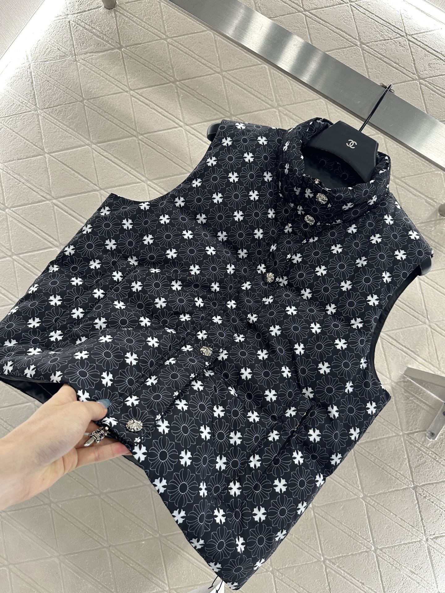 ♥Chrome heart*♥2025新品上架 十字架印花棉服马甲定制YB防风防水尼龙材质，羽绒棉填充内