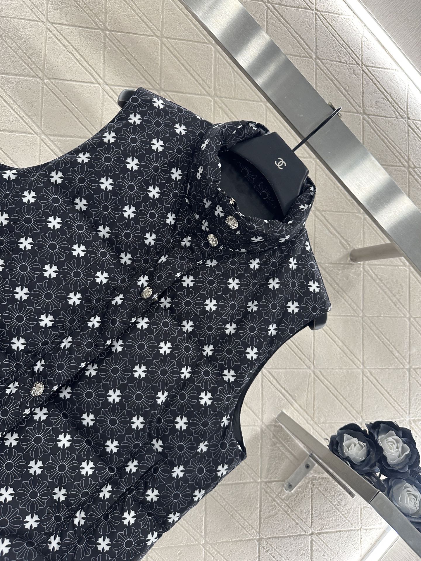 ♥Chrome heart*♥2025新品上架 十字架印花棉服马甲定制YB防风防水尼龙材质，羽绒棉填充内