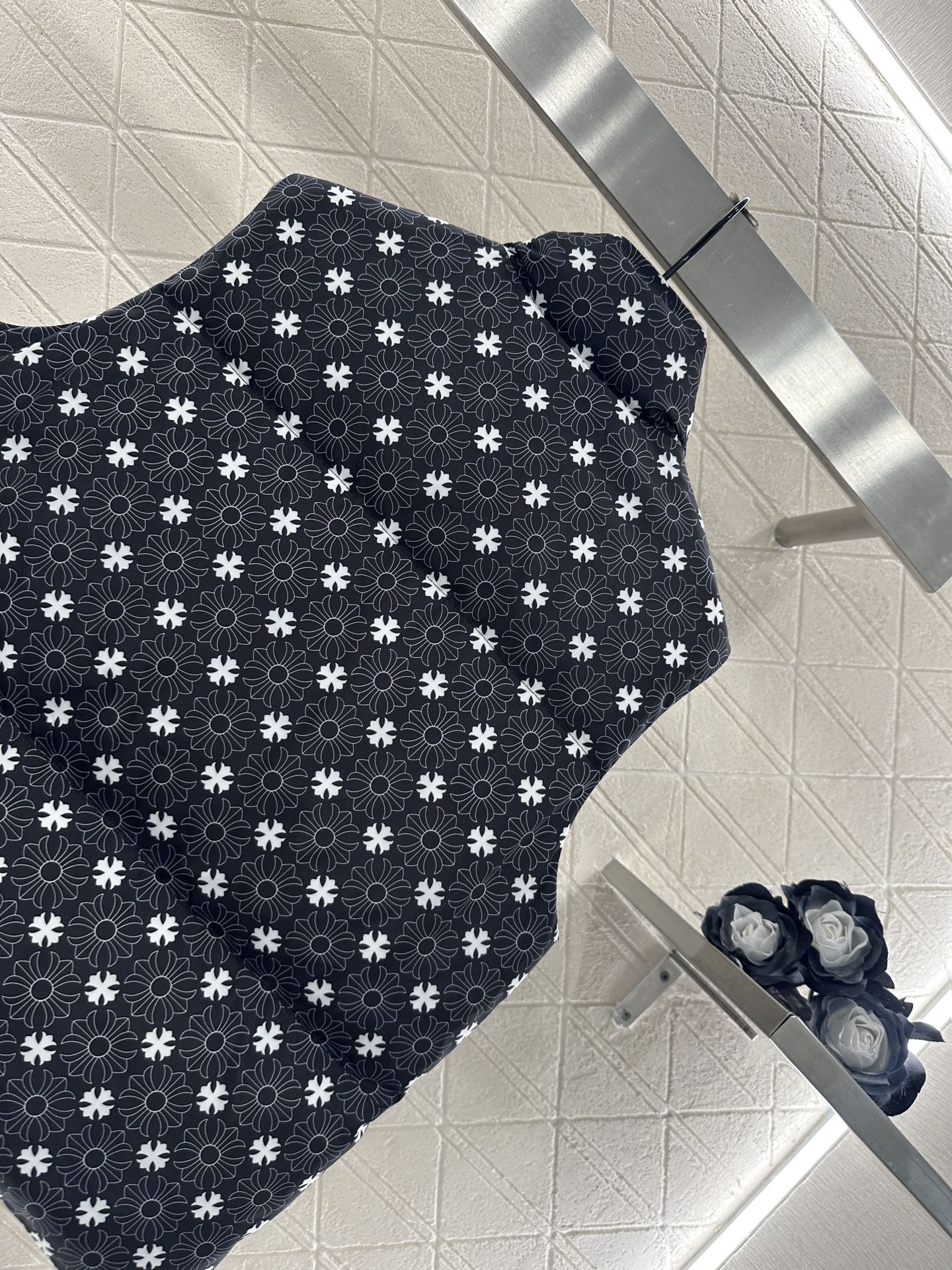 ♥Chrome heart*♥2025新品上架 十字架印花棉服马甲定制YB防风防水尼龙材质，羽绒棉填充内