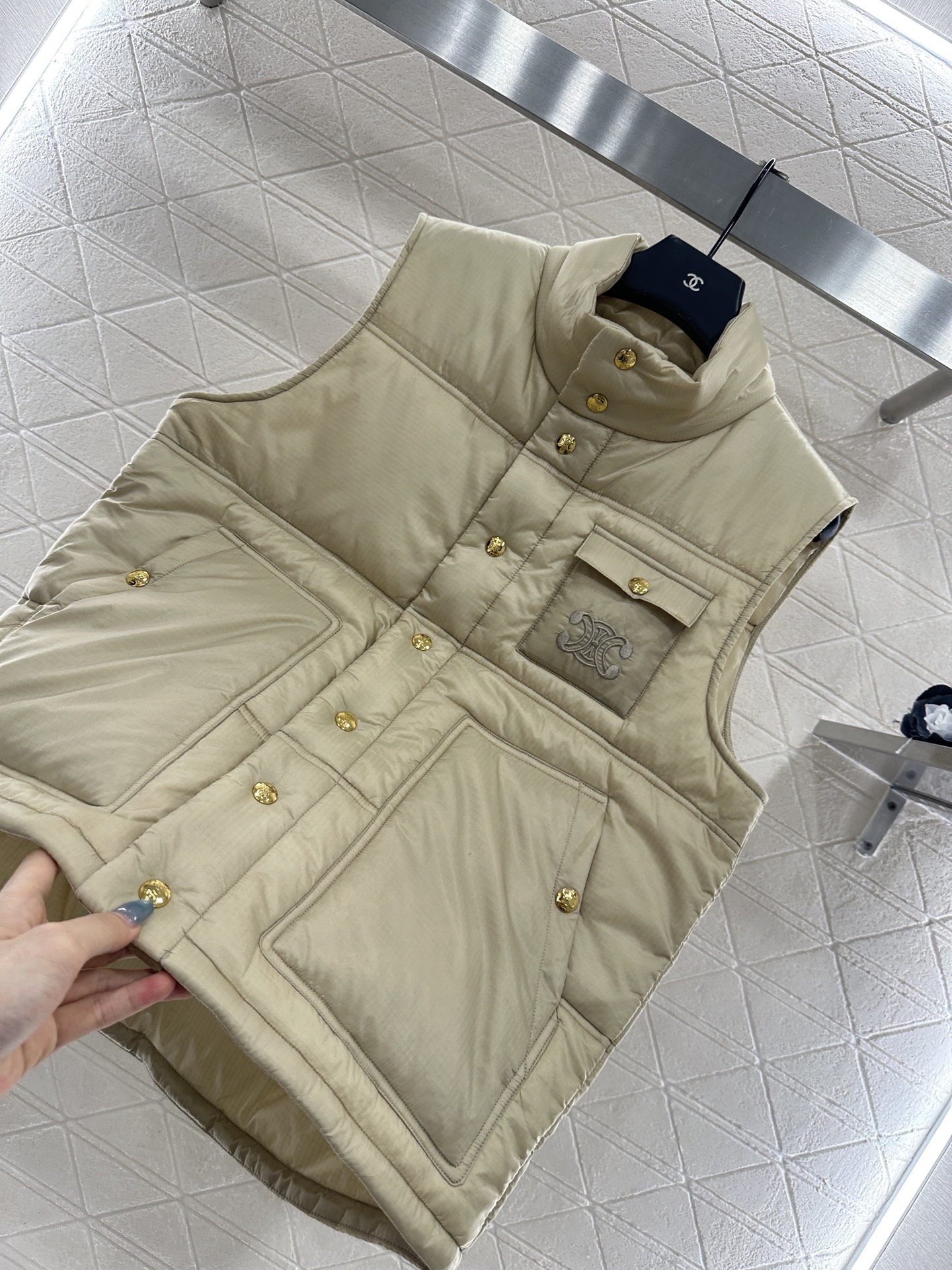 ♥Celin*♥2025新品上架 立领凯旋门棉服马甲定制YB防风防水尼龙材质，羽绒棉填充内里，整件轻盈保