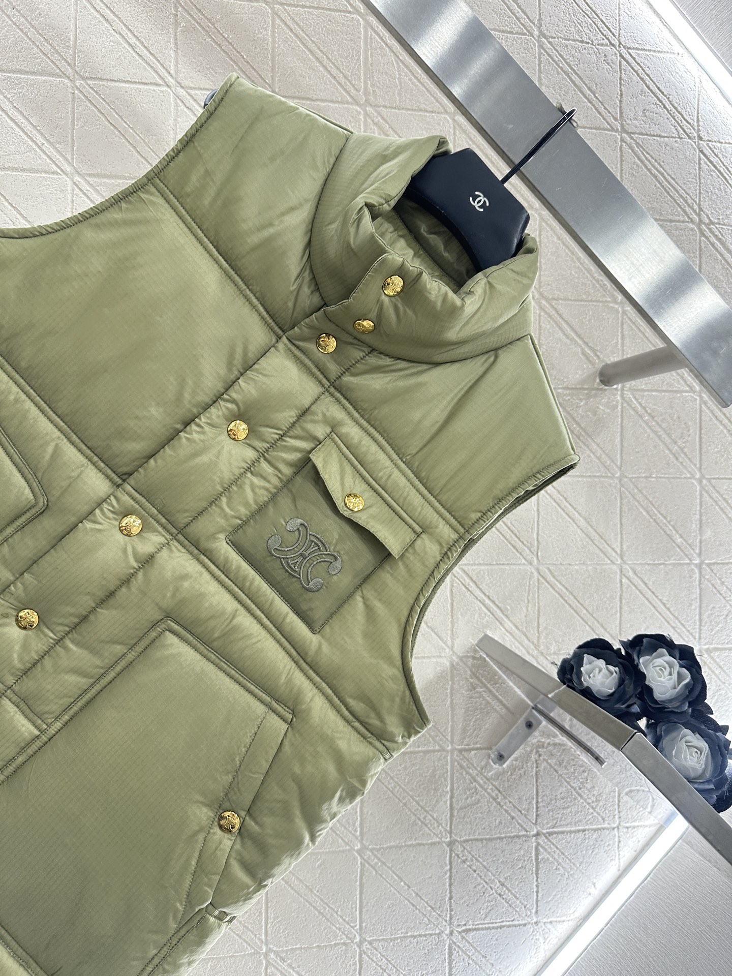 ♥Celin*♥2025新品上架 立领凯旋门棉服马甲定制YB防风防水尼龙材质，羽绒棉填充内里，整件轻盈保