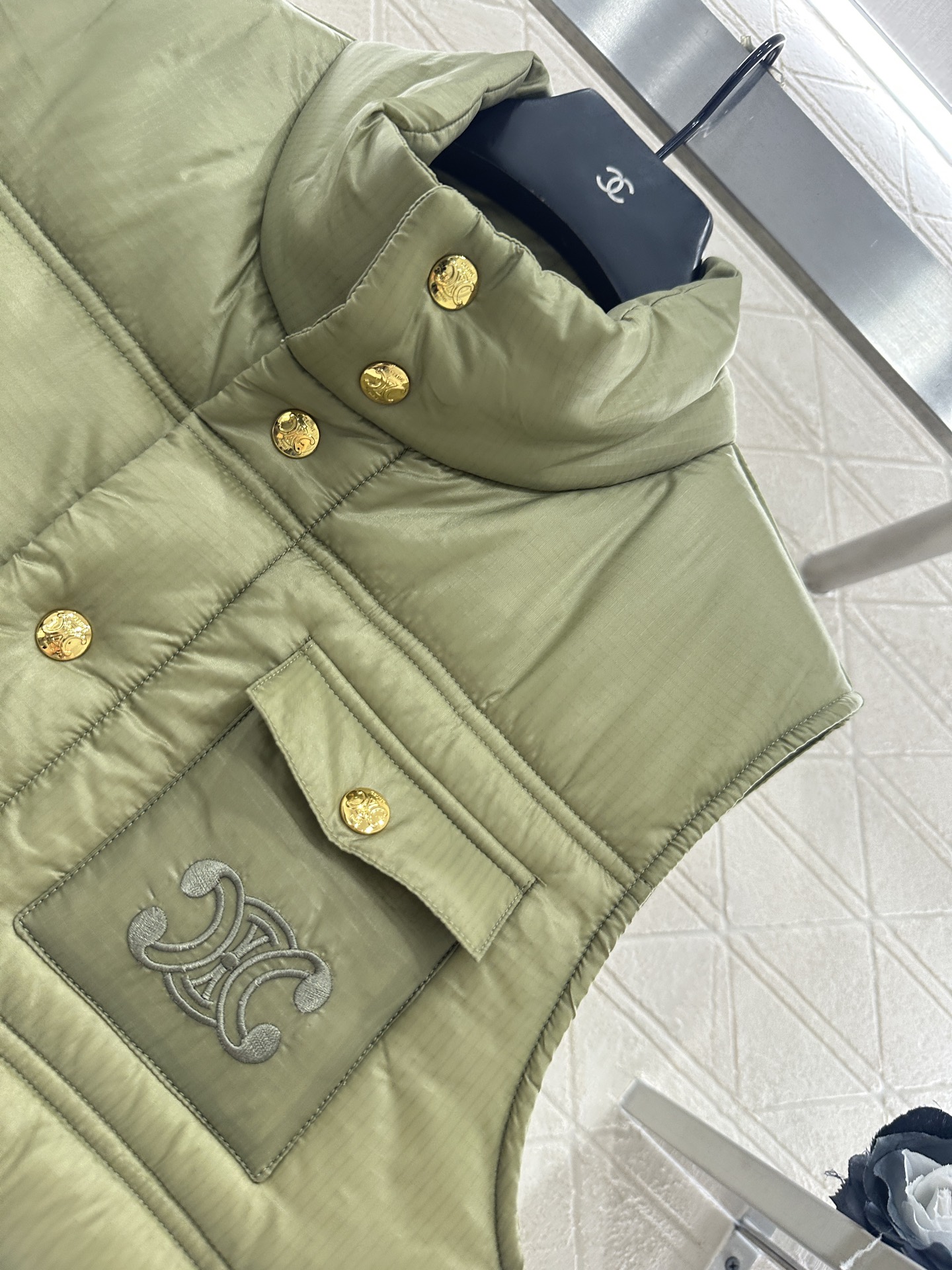 ♥Celin*♥2025新品上架 立领凯旋门棉服马甲定制YB防风防水尼龙材质，羽绒棉填充内里，整件轻盈保