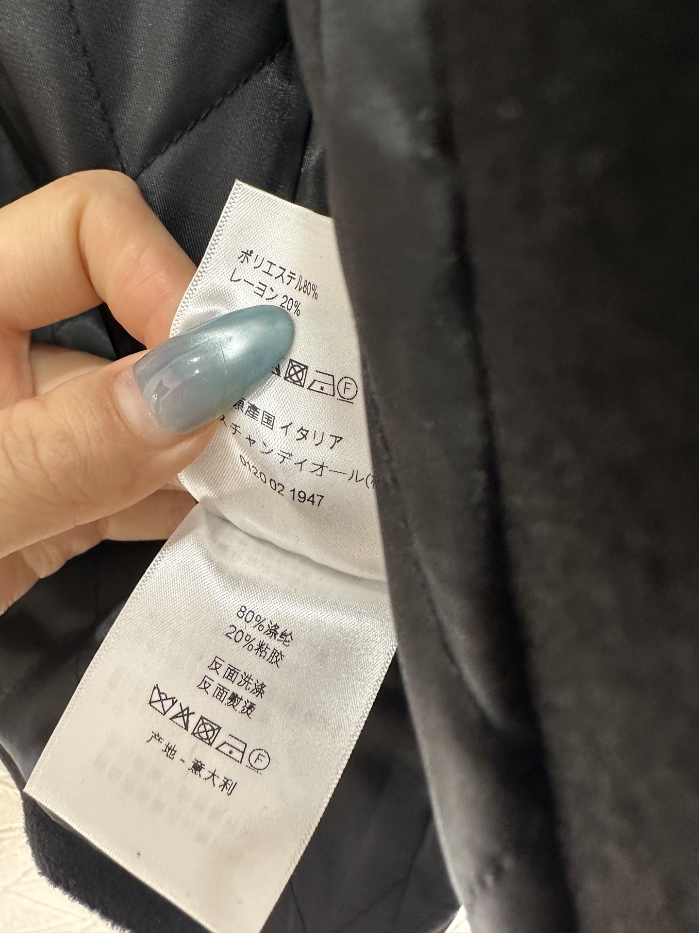 ♥Dio*♥2025新品上架 连帽抽绳棉服外套定制YB进口毛呢材质，肌理明显，质感高级。连帽拉链外套，连