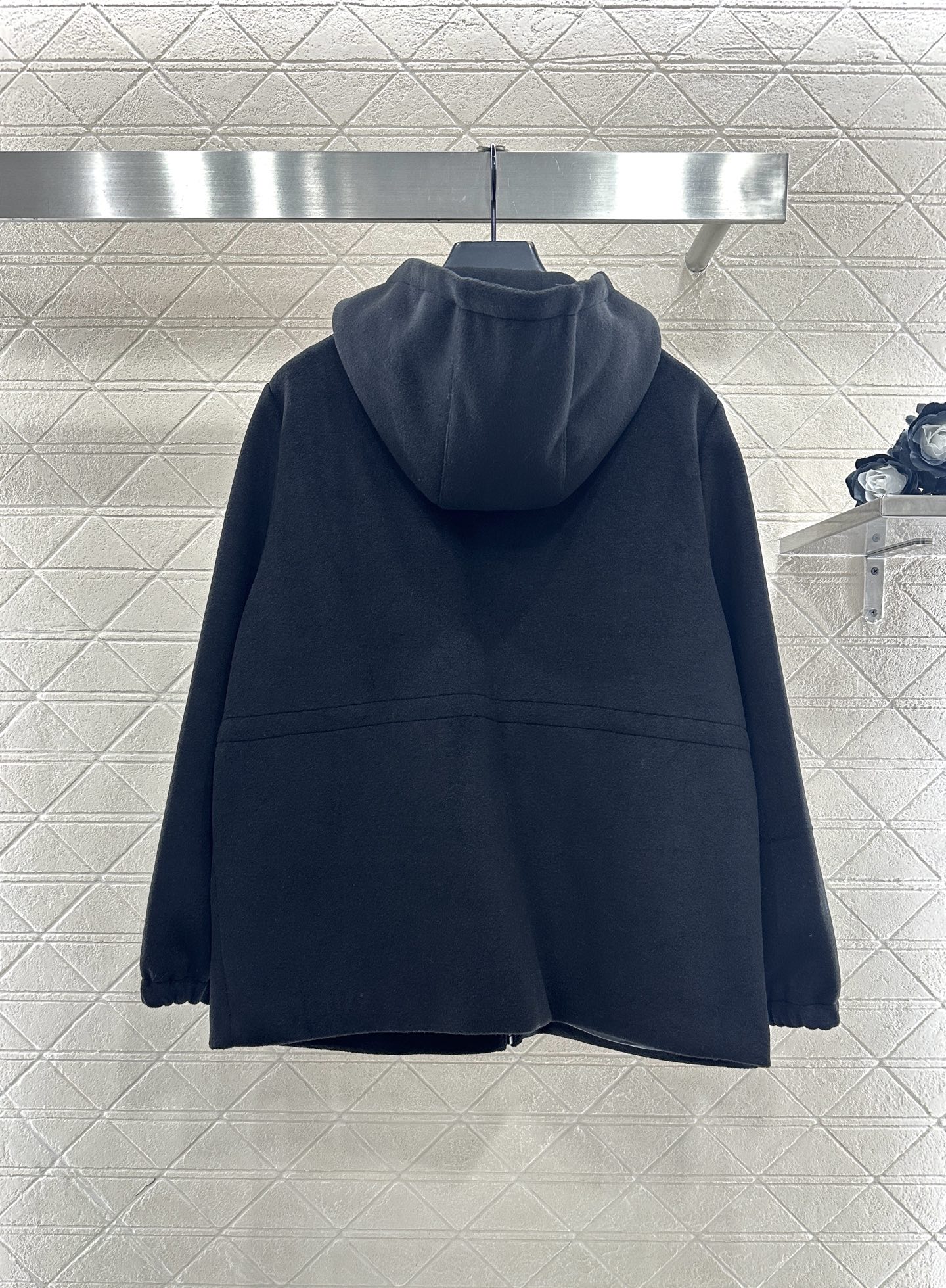 ♥Dio*♥2025新品上架 连帽抽绳棉服外套定制YB进口毛呢材质，肌理明显，质感高级。连帽拉链外套，连