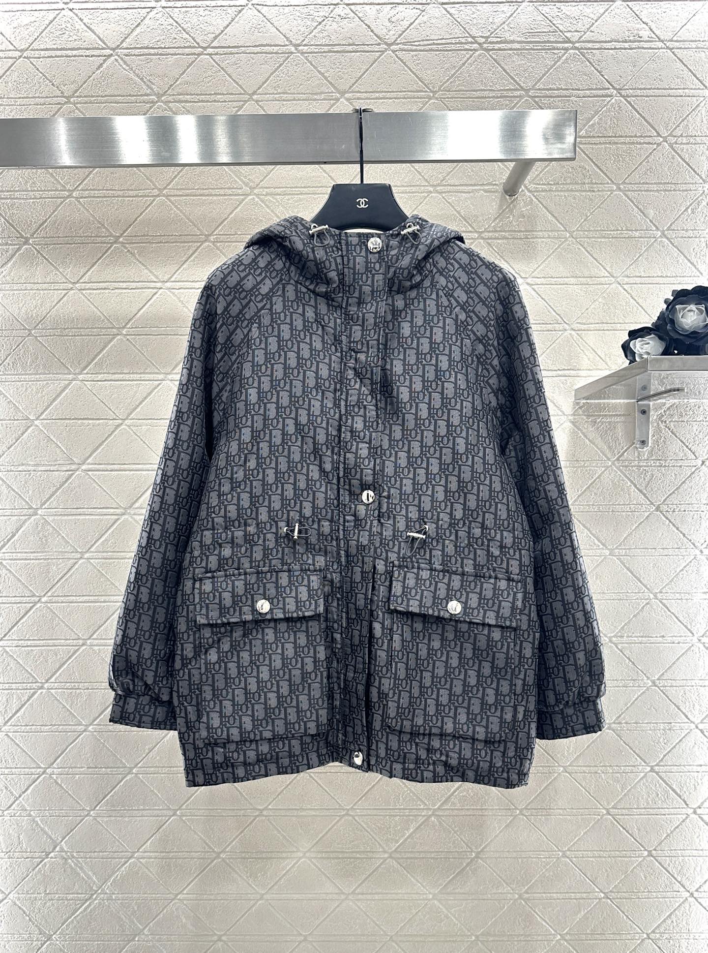 ♥Dio*♥2025新品上架连帽提花抽绳收腰棉服外套定制YB进口提花材质，羽绒棉填充内里，整件轻盈保暖，