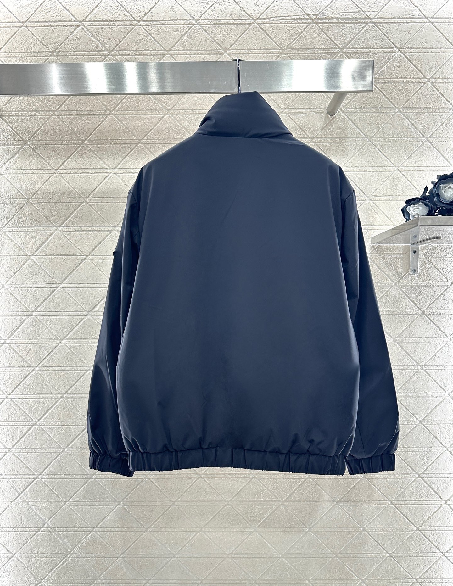 ♥Moncle*♥2025新品上架 立领棉服外套定制YB进口防水防风尼龙材质，羽绒棉填充内里，整件轻盈保