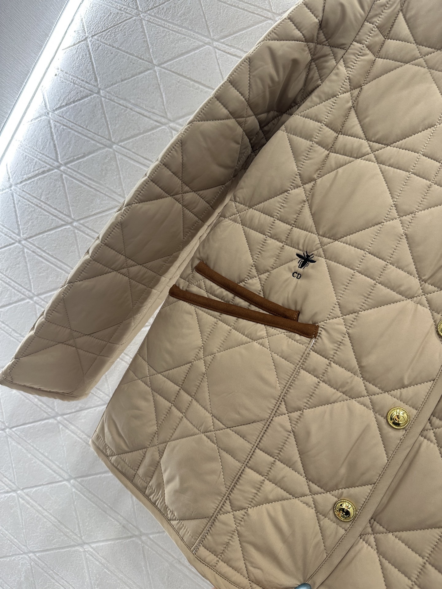 ♥Dio*♥2025新品上架 灯芯绒领藤格纹棉服外套定制YB防风防水尼龙材质,羽绒棉填充内里,整件轻盈保