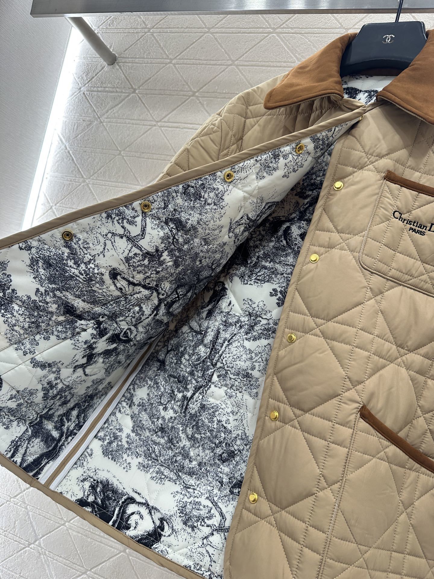 ♥Dio*♥2025新品上架 灯芯绒领藤格纹棉服外套定制YB防风防水尼龙材质,羽绒棉填充内里,整件轻盈保