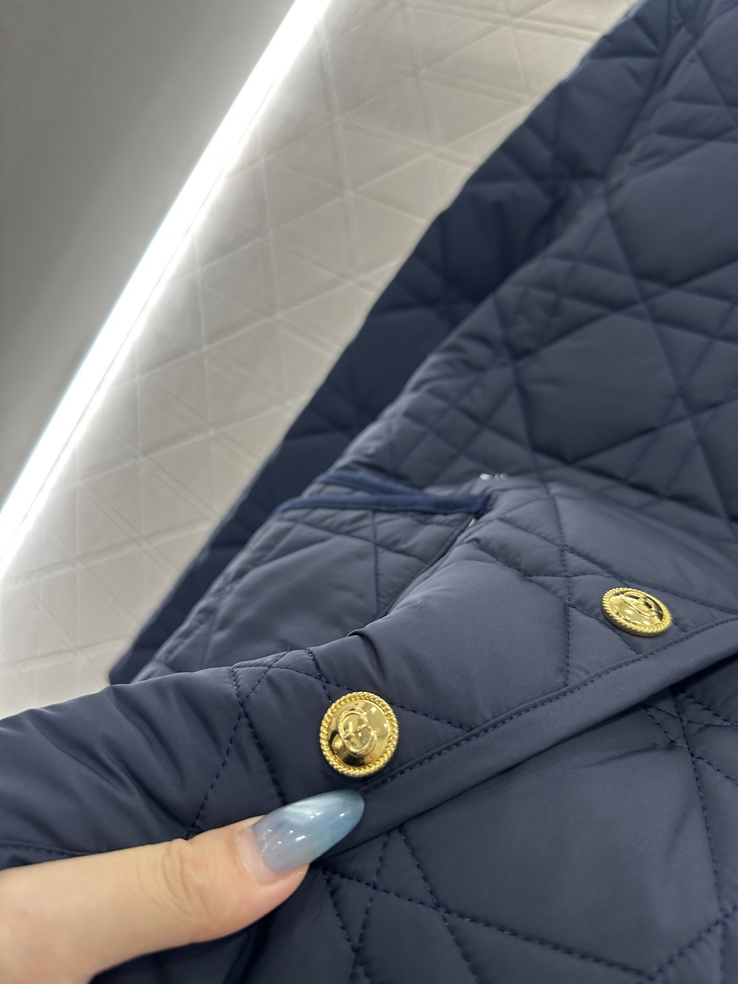 ♥Dio*♥2025新品上架 灯芯绒领藤格纹棉服外套定制YB防风防水尼龙材质,羽绒棉填充内里,整件轻盈保