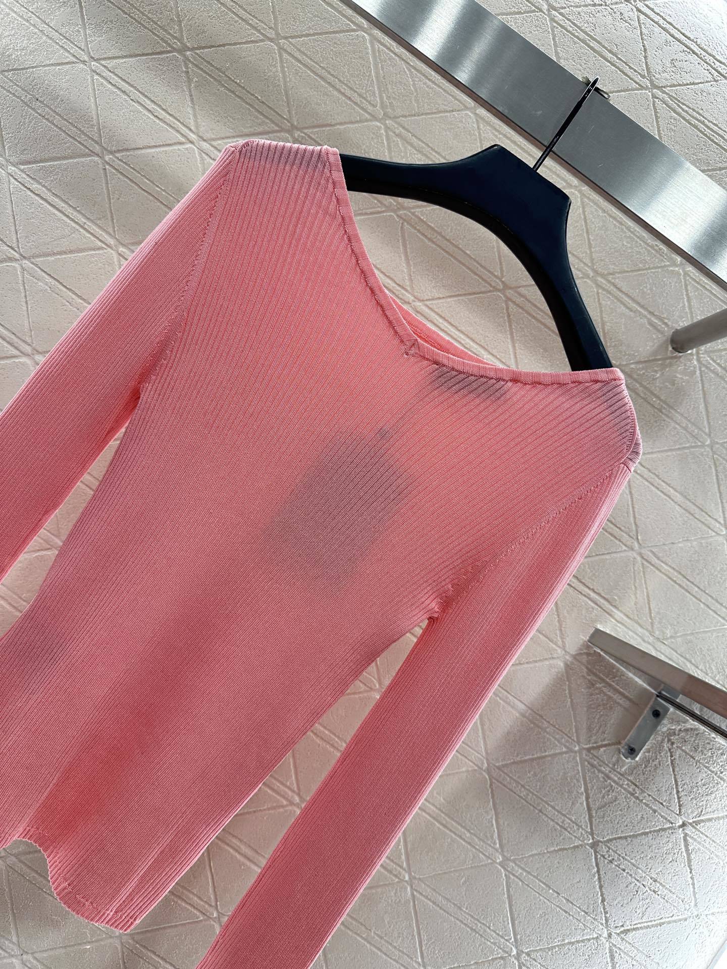 ♥Miumi*♥2025新品上架 修身打底条纹针织长袖定制YB丝毛纱线织造,质感高级,舒适柔软,平口大一