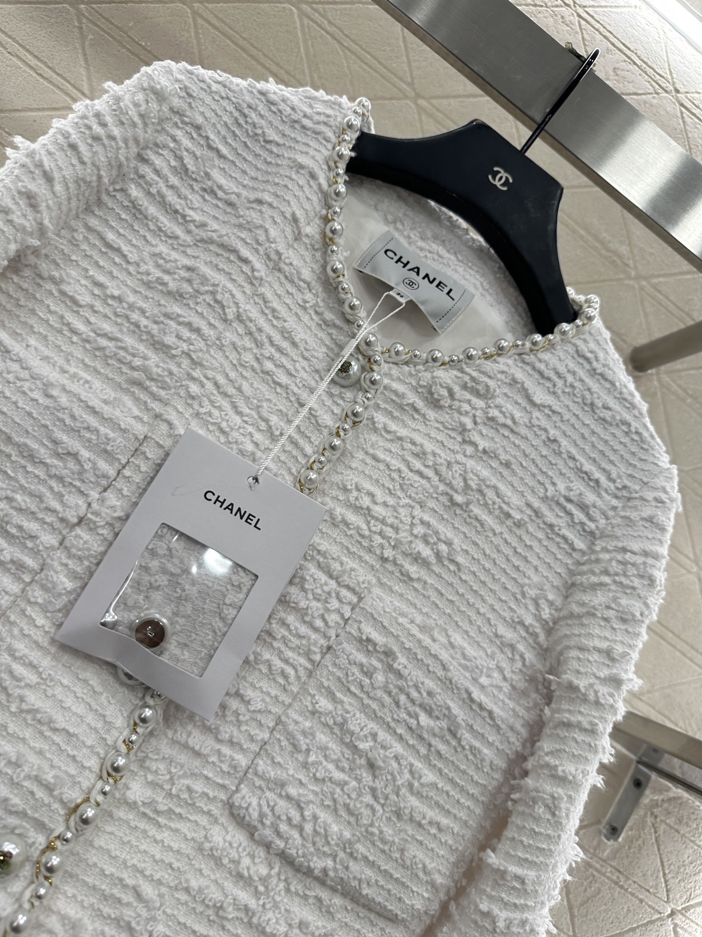 ♥Chane*♥2025新品上架 重工珍珠洋装外套定制YB进口粗纺羊毛呢材质,质感高级,品相十足,正肩垫