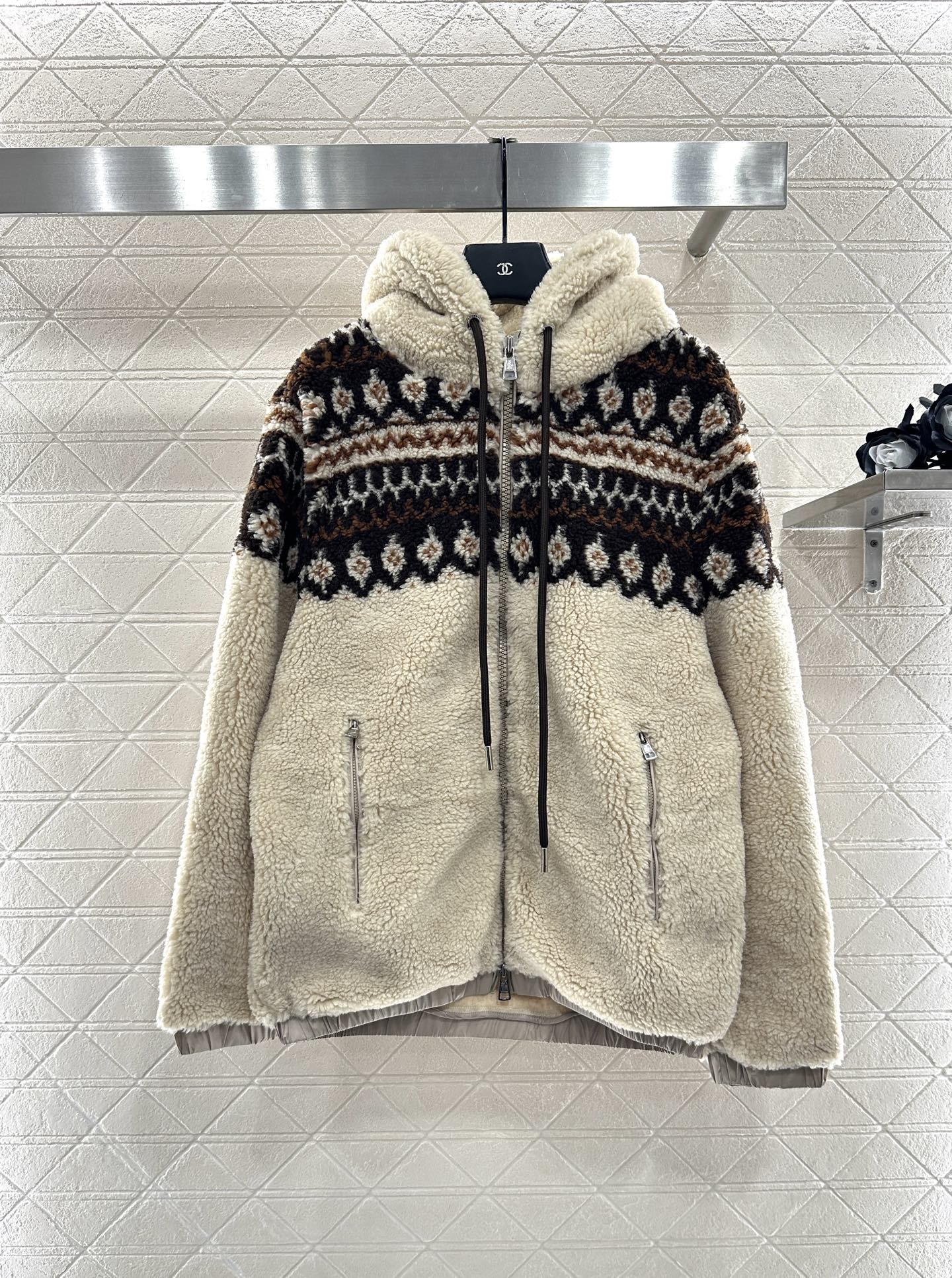 ♥Moncle*♥2025新品上架 泰迪毛绒连帽费尔岛花纹外套定制YB进口泰迪毛绒材质，颗粒毛绒肌理，舒