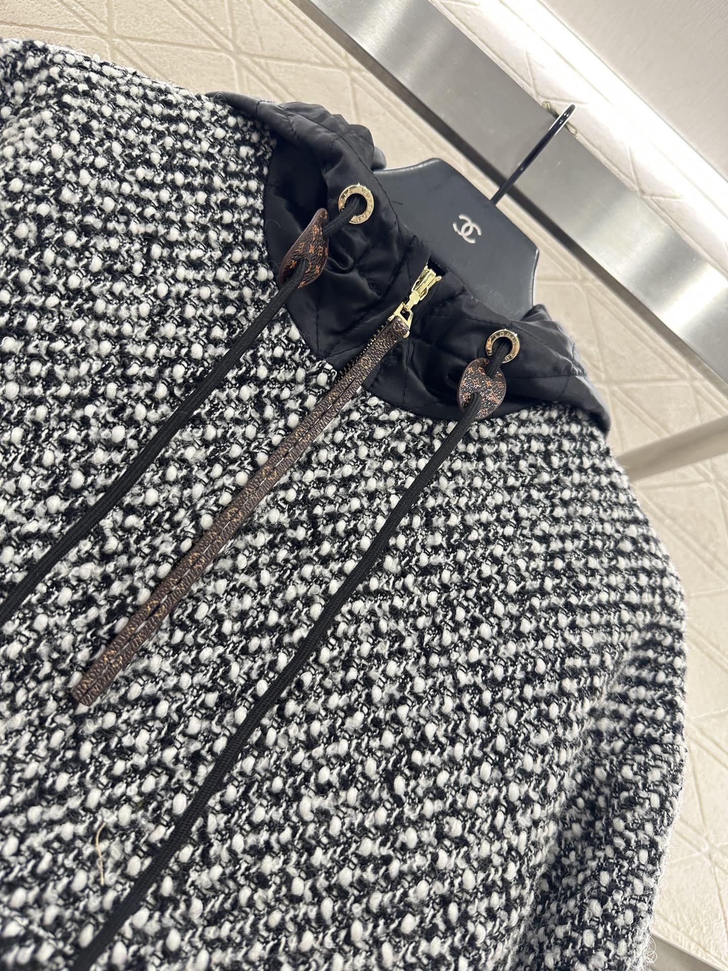 ♥Louis vuitto*♥2025新品上架 拼接连帽毛呢抽绳外套定制YB进口精纺羊毛材质,挺括有型,