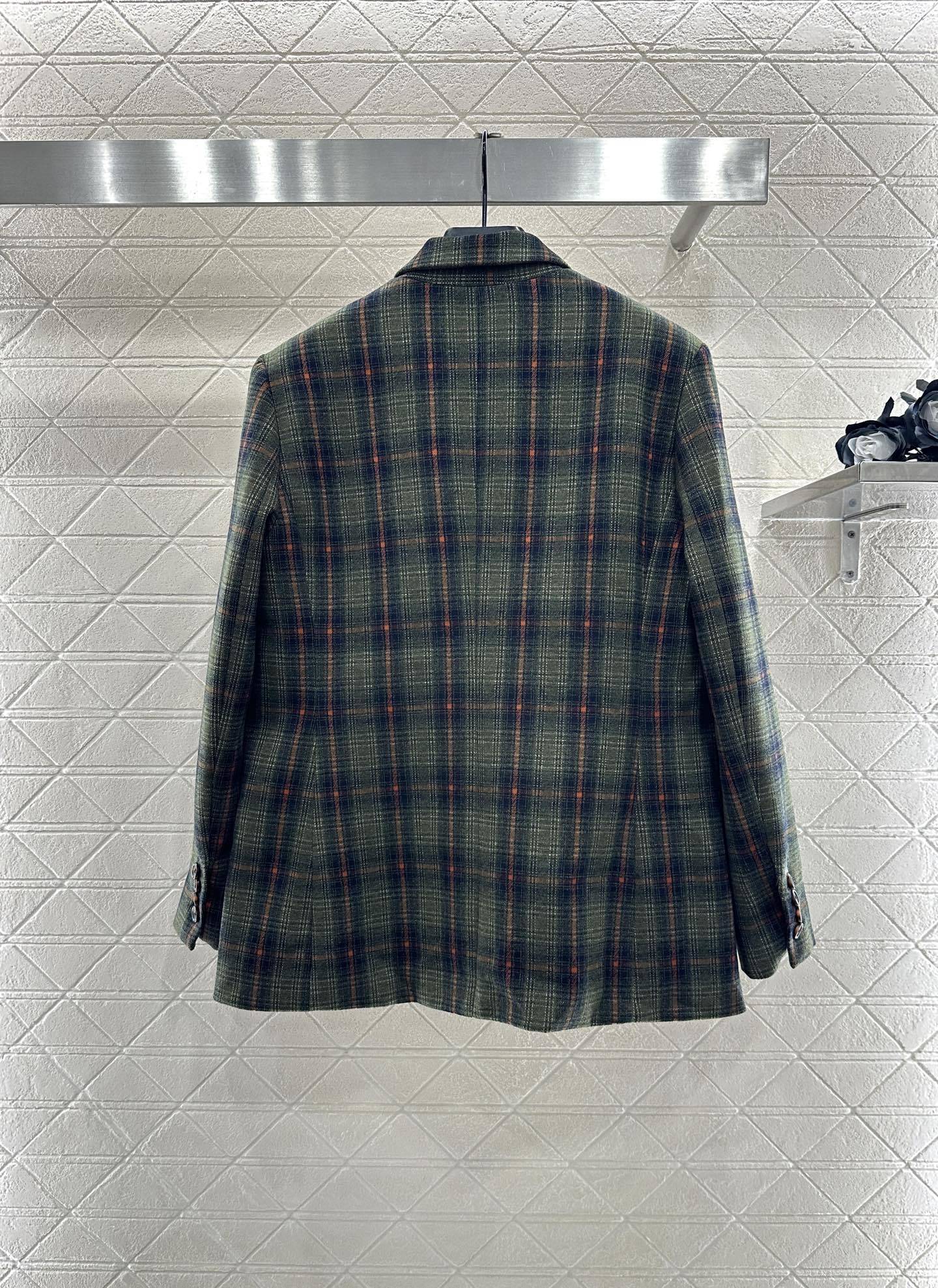 ♥Miumi*♥2025新品上架 格纹西装外套半裙套装定制YB进口人棉材质,质感高级,光泽感明显,翻领西