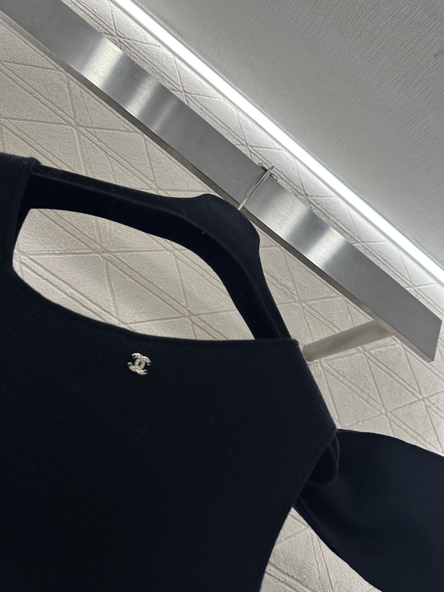 ♥Chane*♥2025新品上架 单袖蝴蝶结针织连衣裙定制YB羊绒羊毛纱线织造,质感高级,舒适柔软,圆领