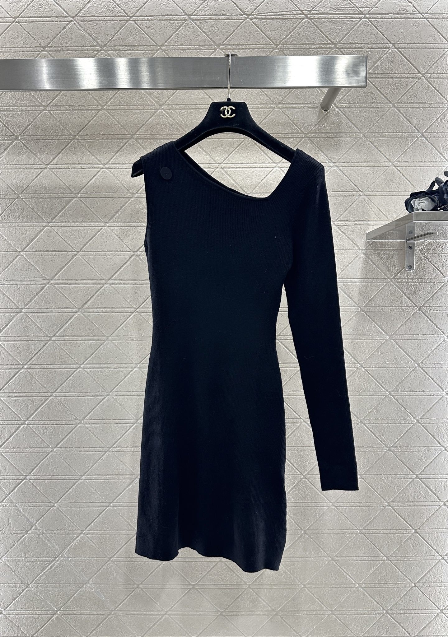 ♥Chane*♥2025新品上架 单袖蝴蝶结针织连衣裙定制YB羊绒羊毛纱线织造,质感高级,舒适柔软,圆领